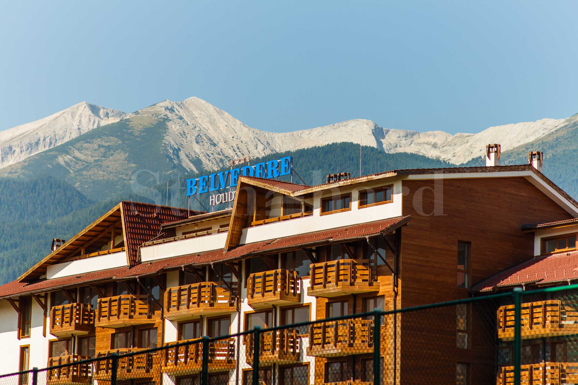 Gated residential complex near the Gondola lift of Bansko ski resort2 - Stonehard