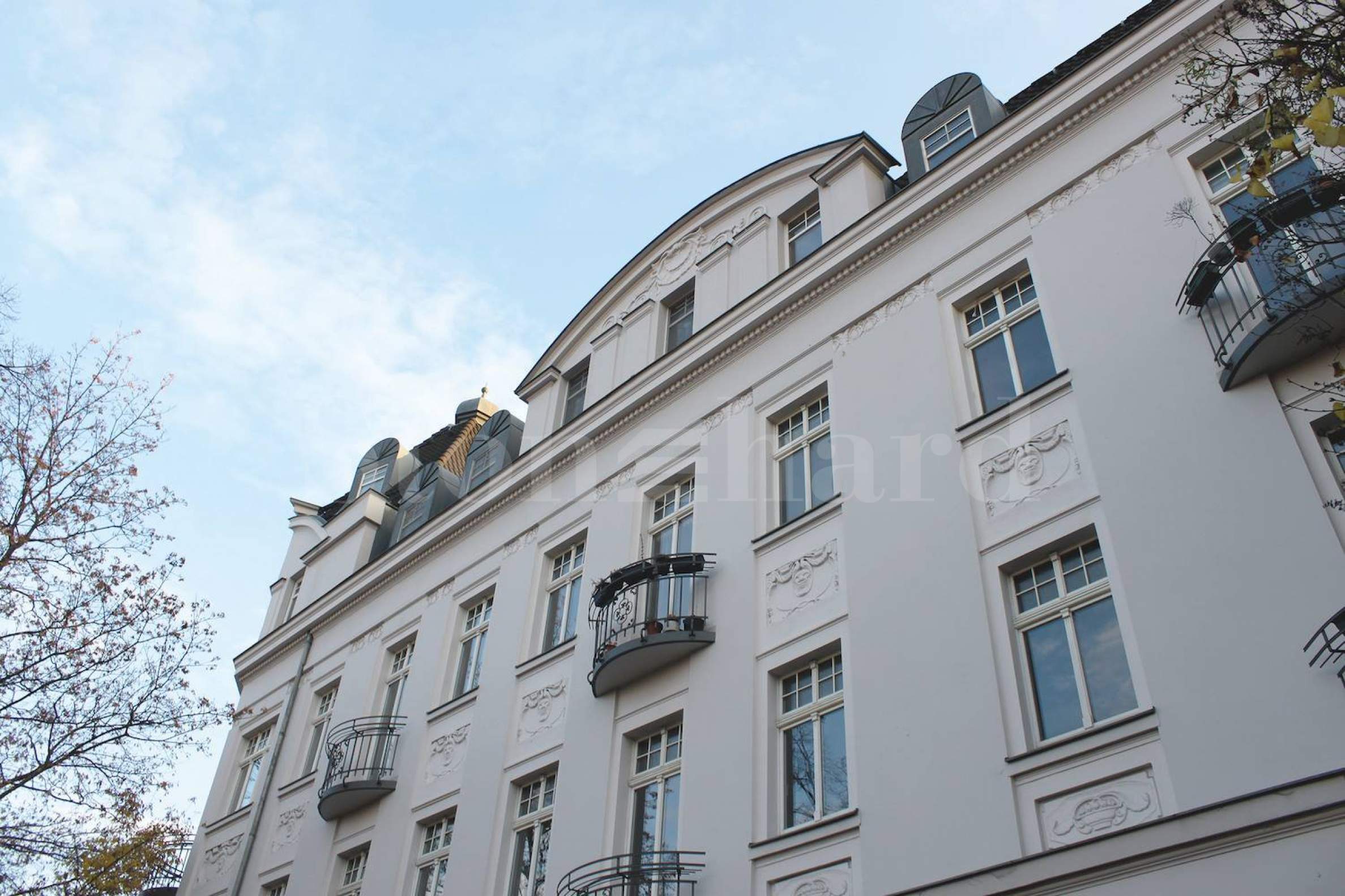 Buy-to-let apartments in solid building in green district2 - Stonehard