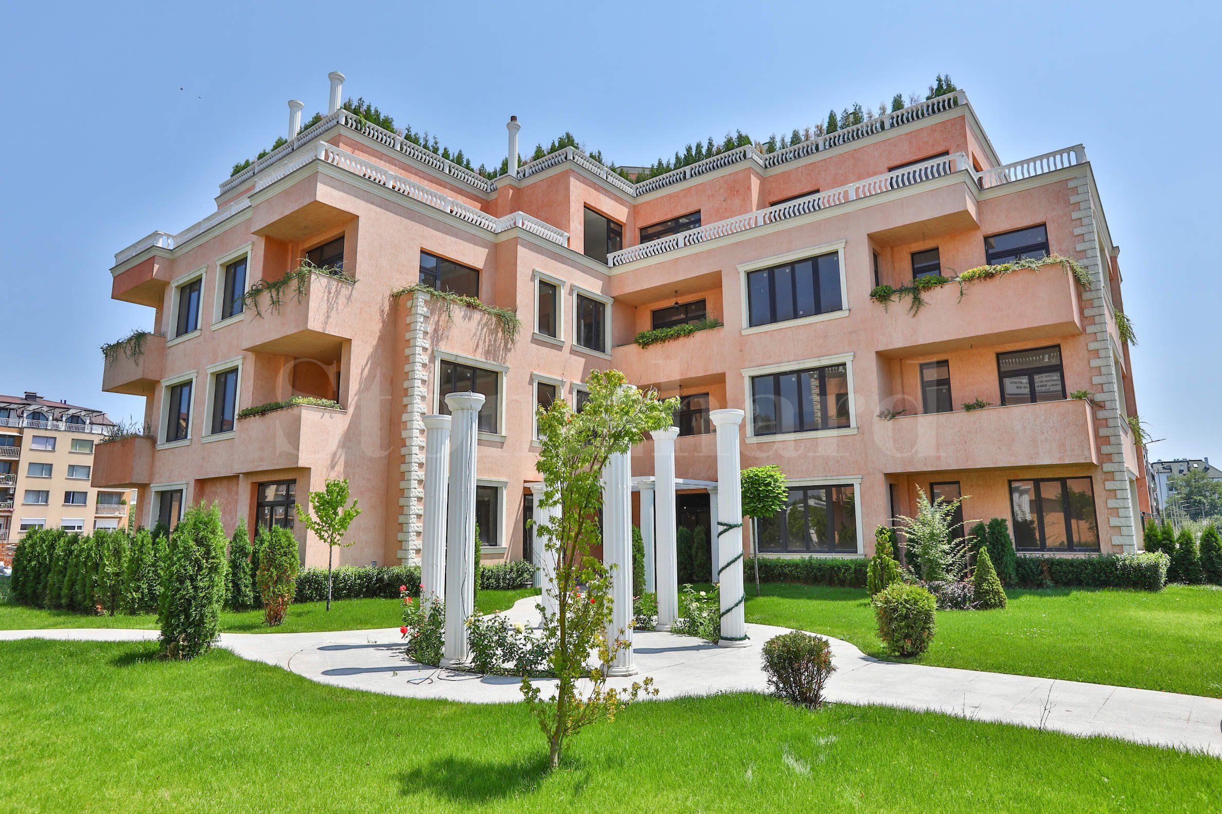 Complex of two buildings in a quiet southern district of Sofia1 - Stonehard