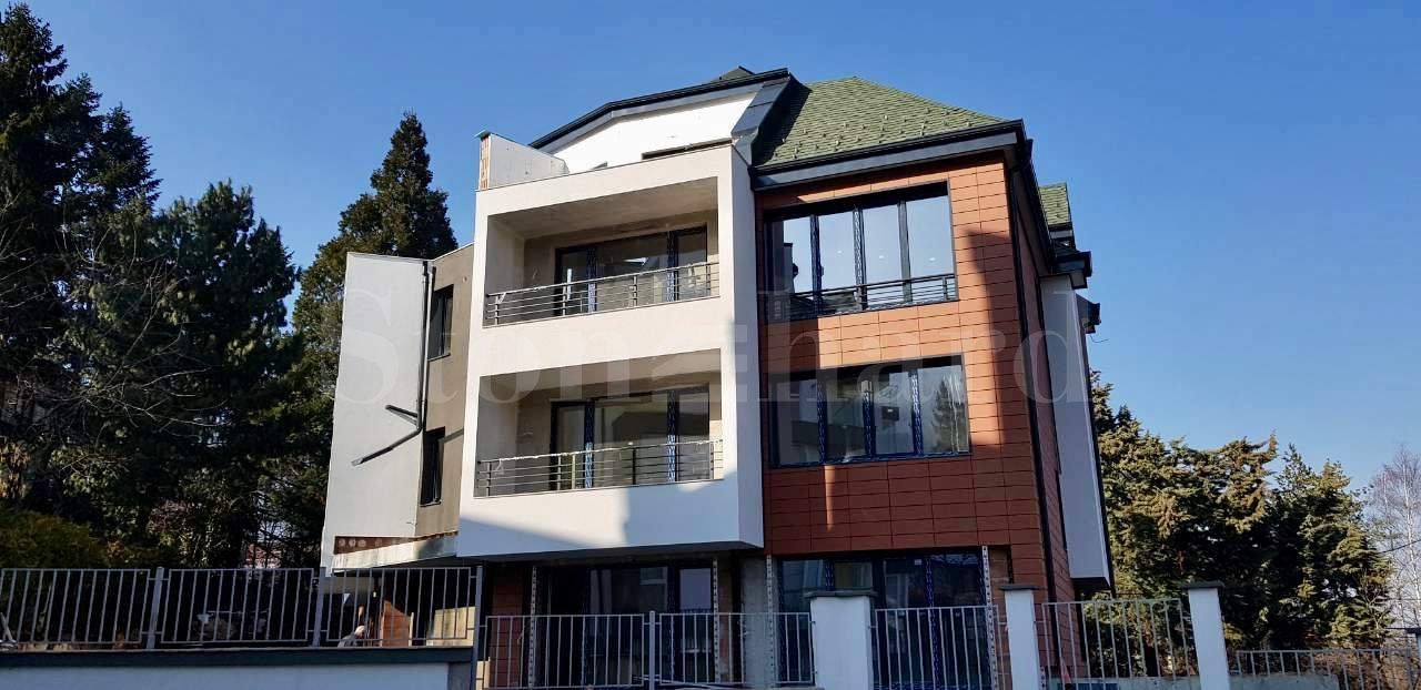 5 apartments with house amenities in a boutique building2 - Stonehard