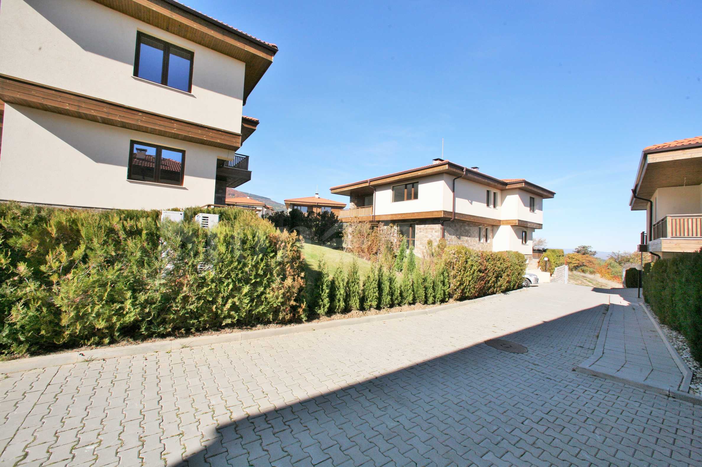 Luxury houses with panoramic views near the mountain2 - Stonehard