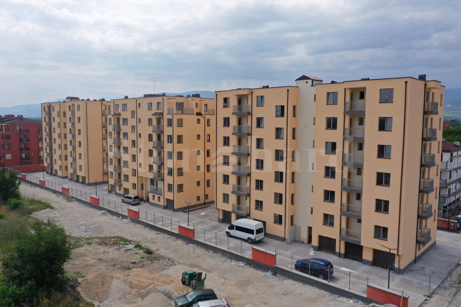 Apartments at attractive prices up to 650 � / m2 in a new building with Act 162 - Stonehard