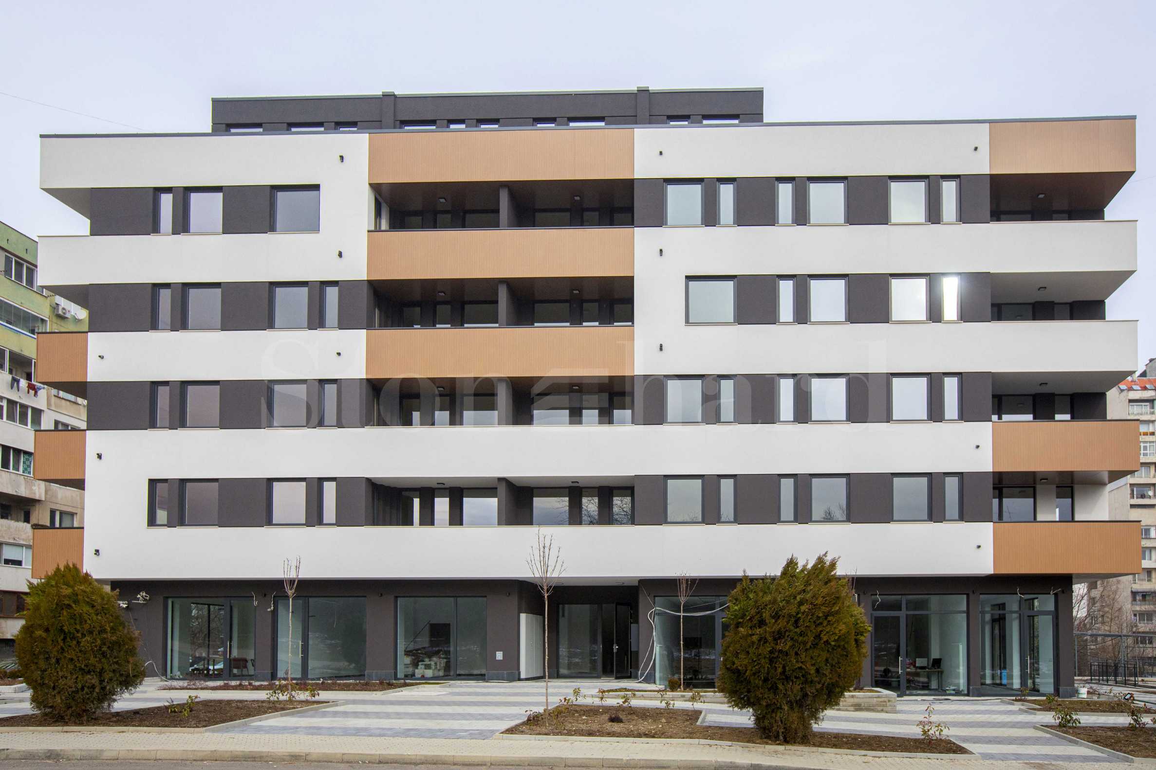 Shops, garages & parking spaces for sale in Comfort - Ovcha Kupel - new building near metro station1 - Stonehard