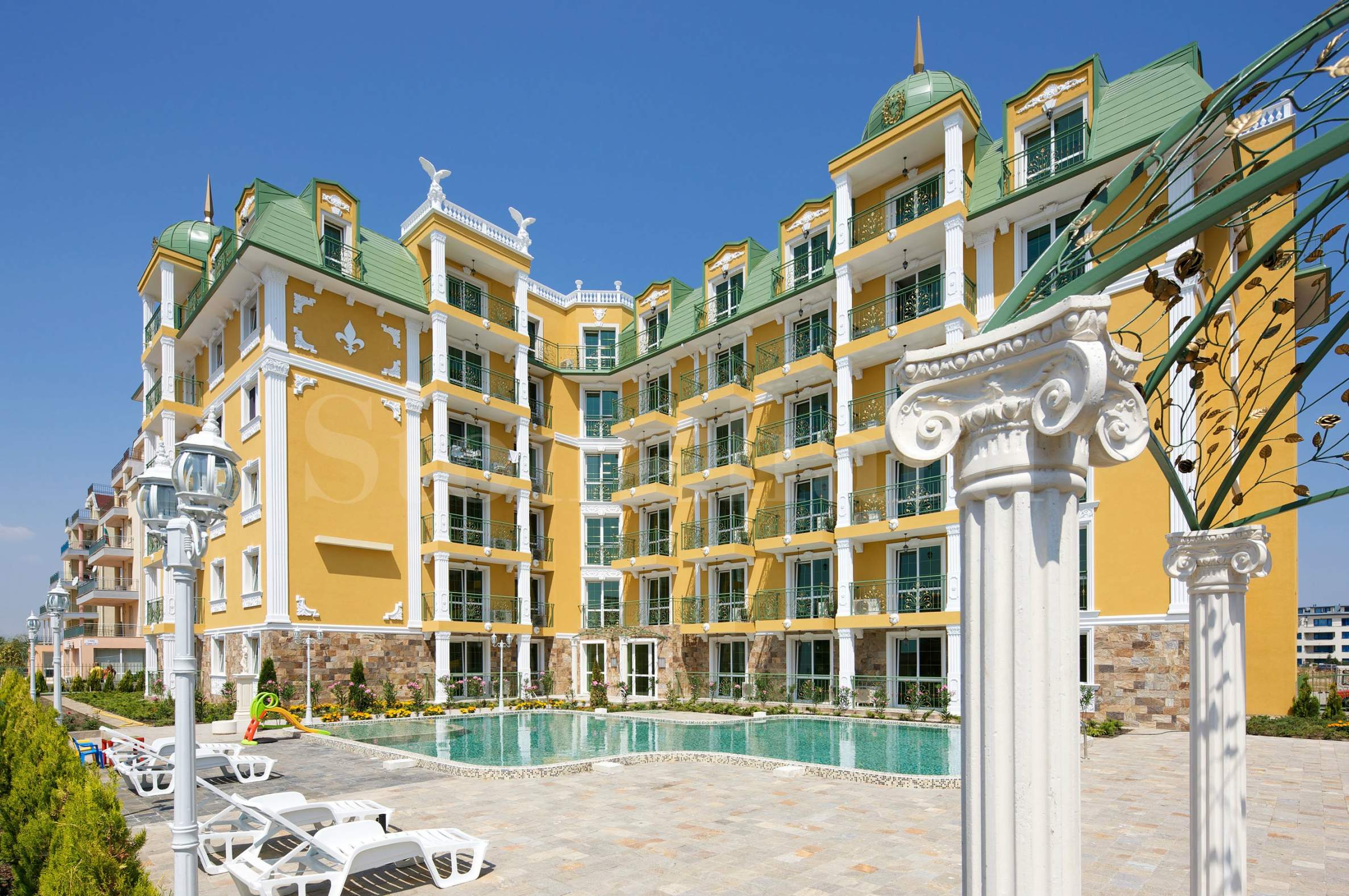 Turn-key apartments in an operational complex 350 m from Cacao Beach1 - Stonehard