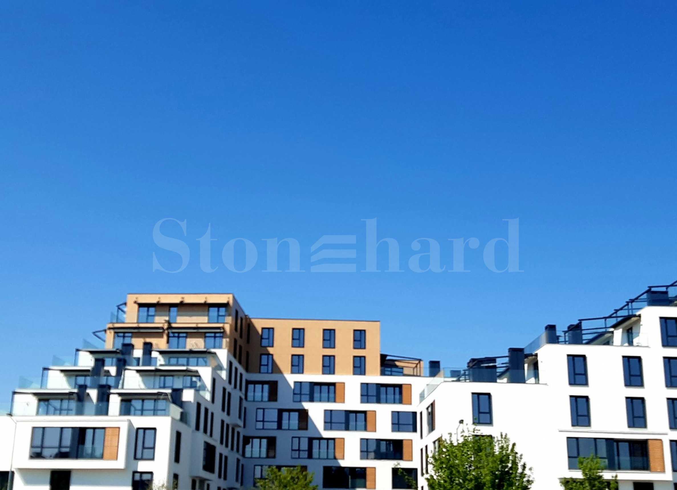 Residential complex with distinguished architecture near parks and Mall Plovdiv1 - Stonehard