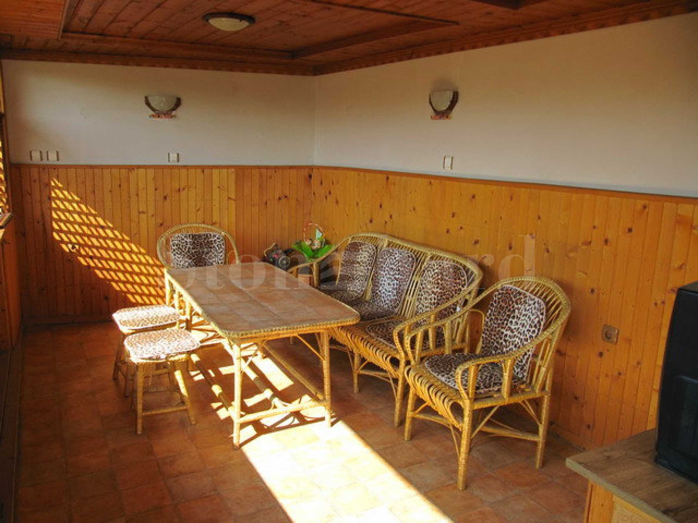 House with shop and fast food premise in the centre of Dryanovo2 - Stonehard