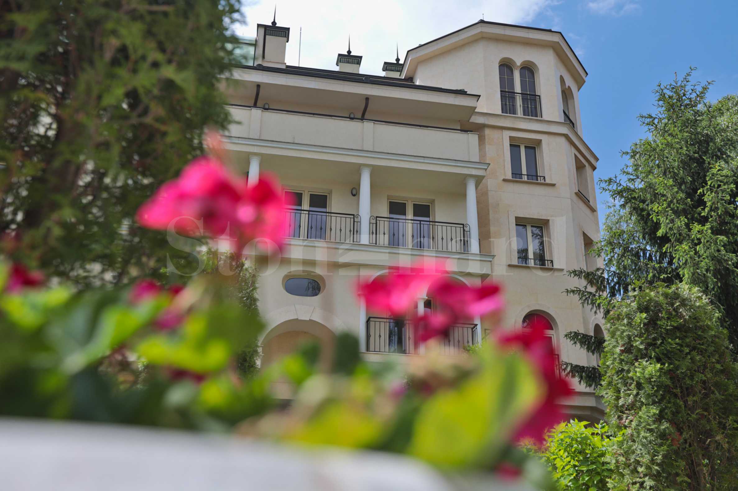 Boutique residential building with Act 16 at the foot of Vitosha Mountain2 - Stonehard