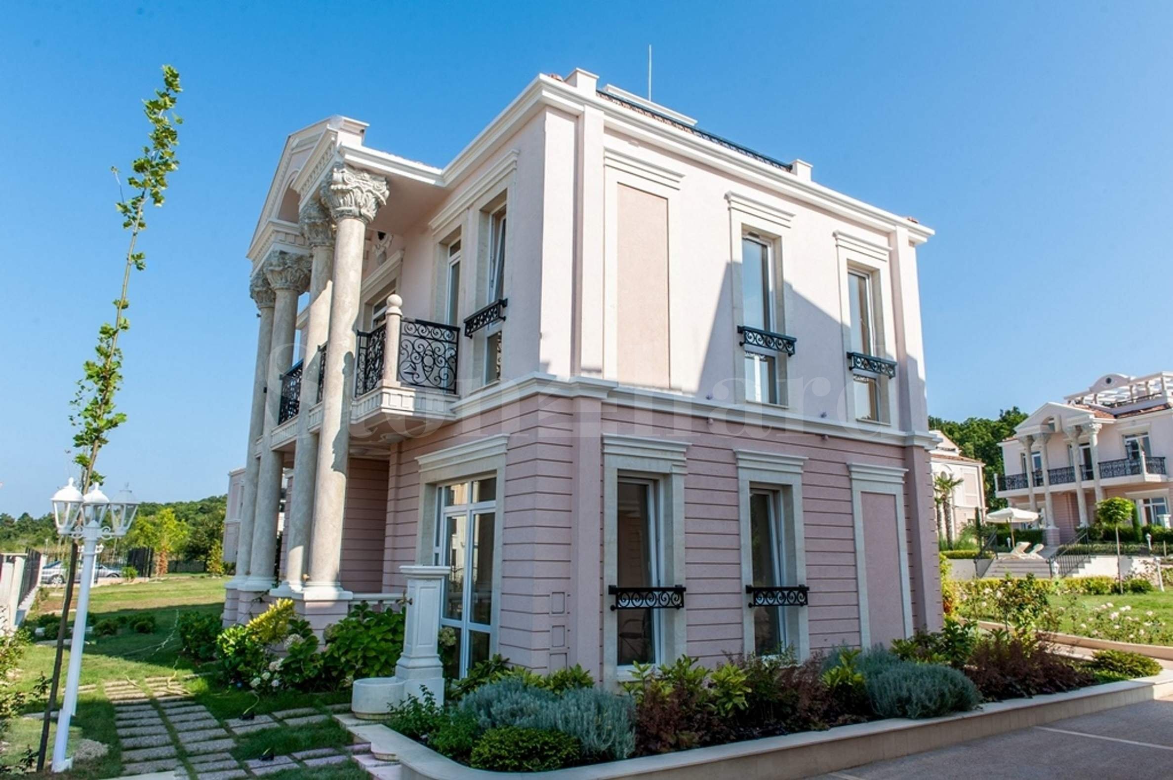 Luxury new-build complex in the area of Kavatsite near Sozopol2 - Stonehard