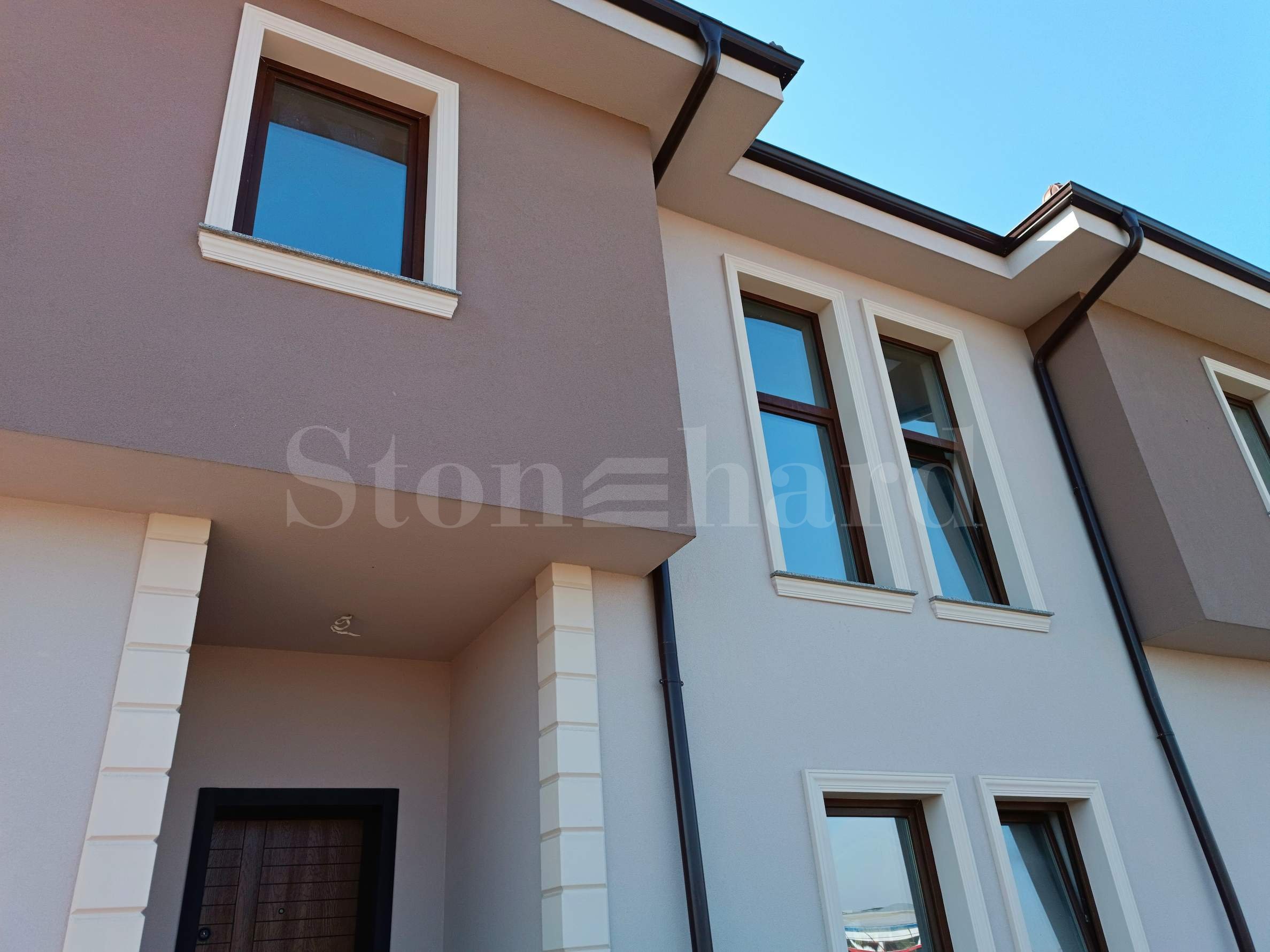 Two-storey houses with a private yard and a veranda in a new complex in Plovdiv1 - Stonehard
