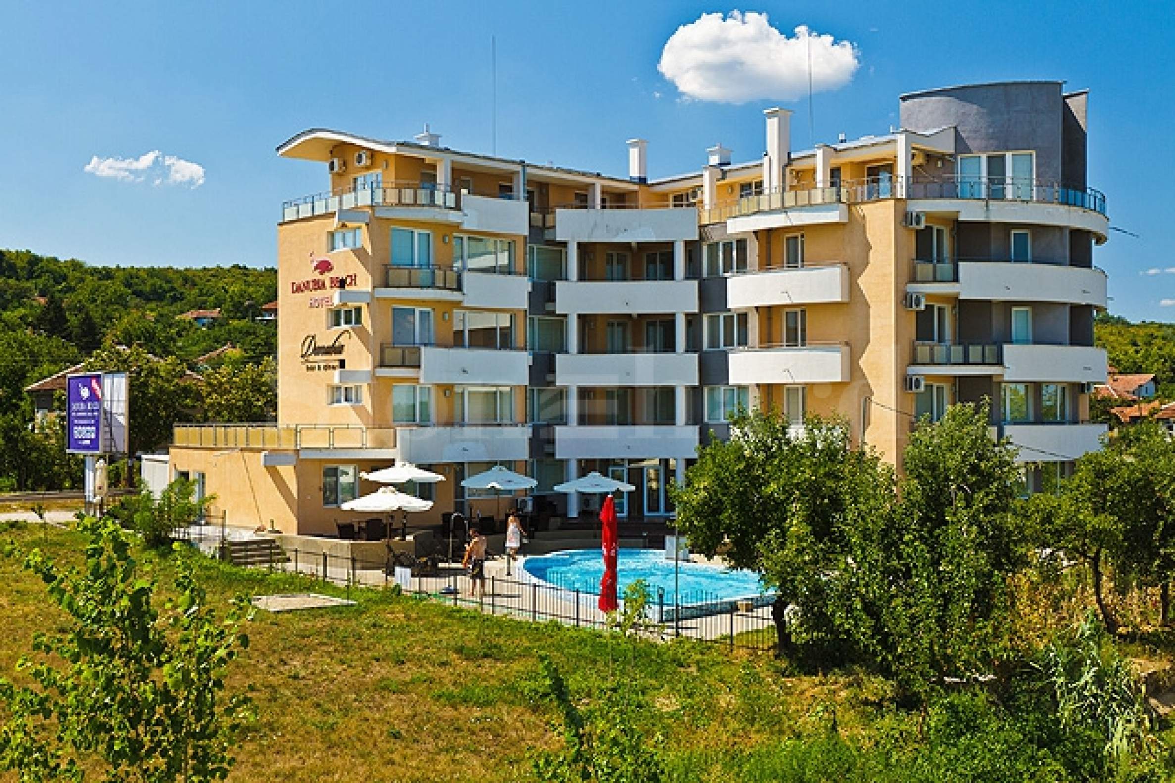 Apartments with waterfront location near river beach1 - Stonehard