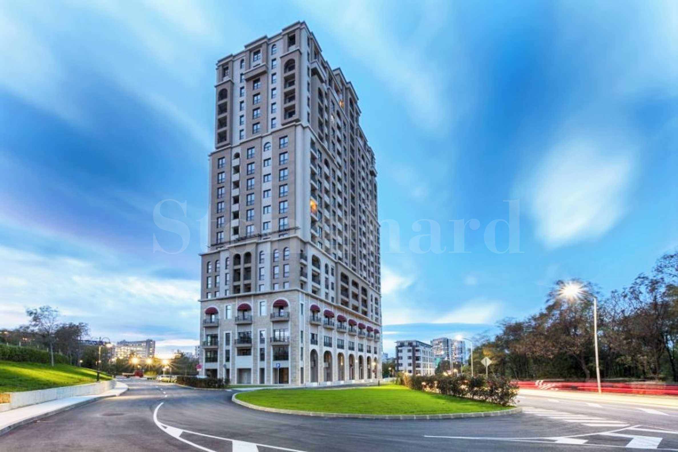 Emblematic building with Act 16 with luxury homes in Burgas1 - Stonehard