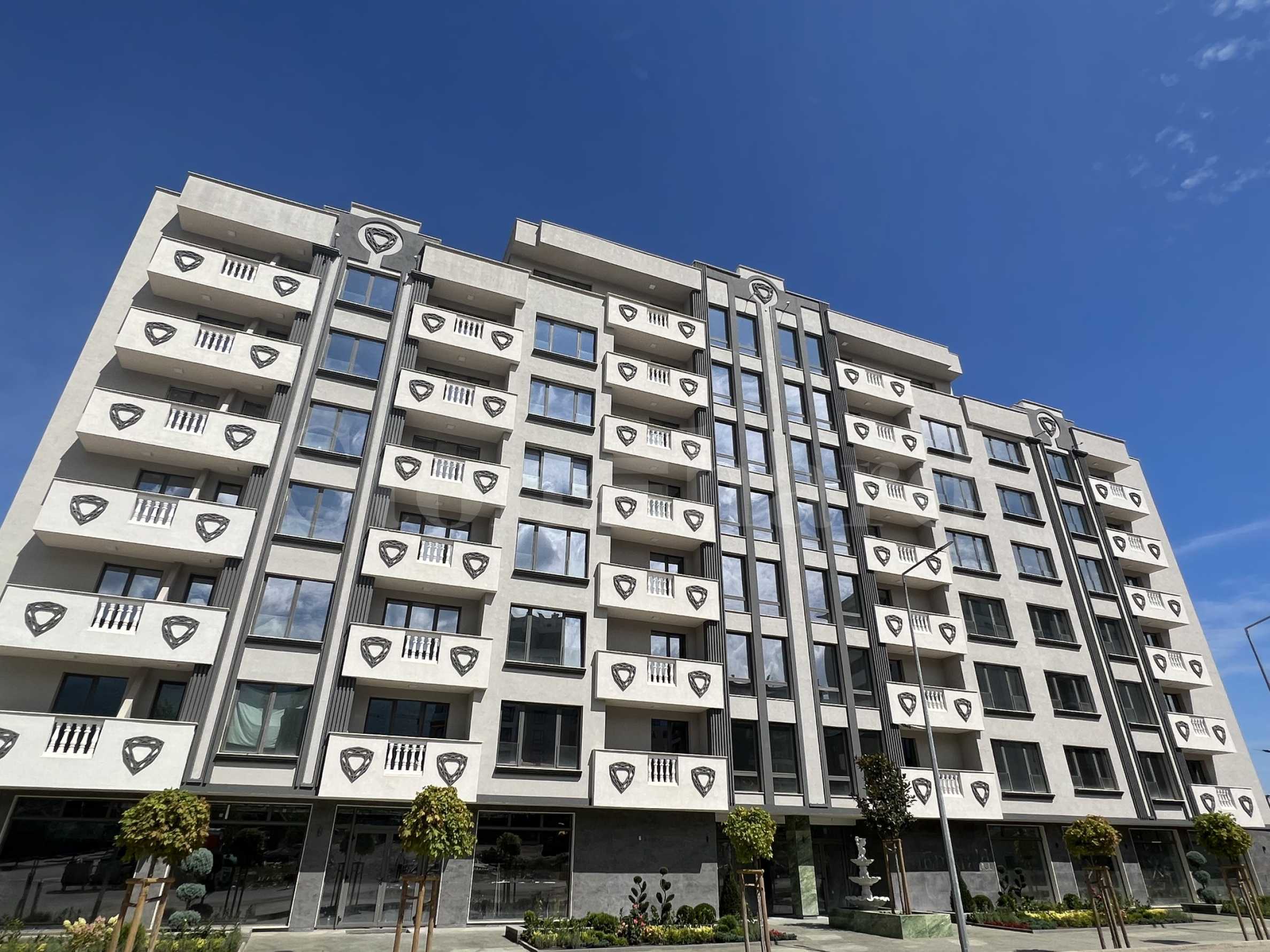 New apartments in a modern building with garden, spa center and amenities1 - Stonehard