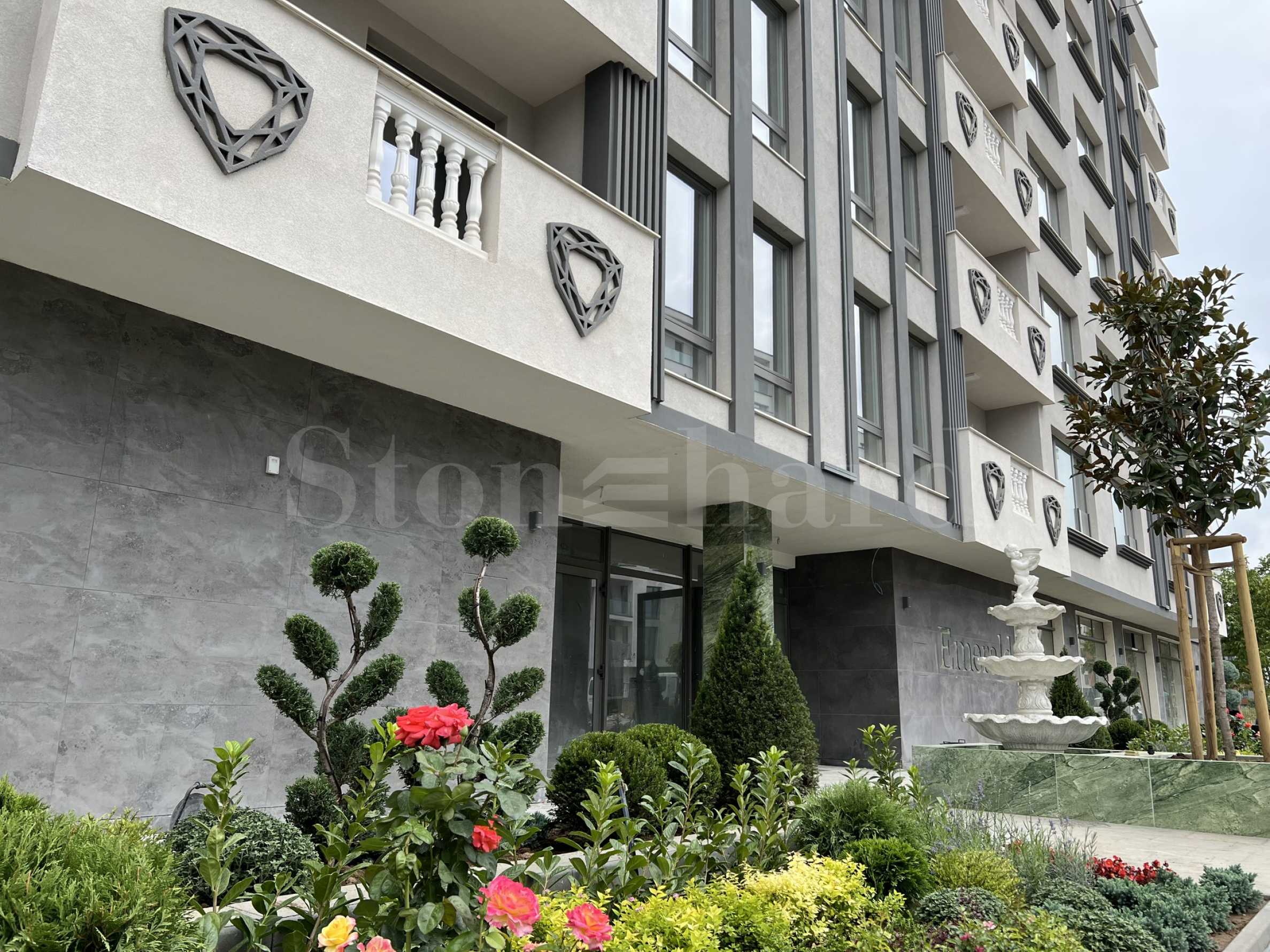 New apartments in a modern building with garden, spa center and amenities2 - Stonehard