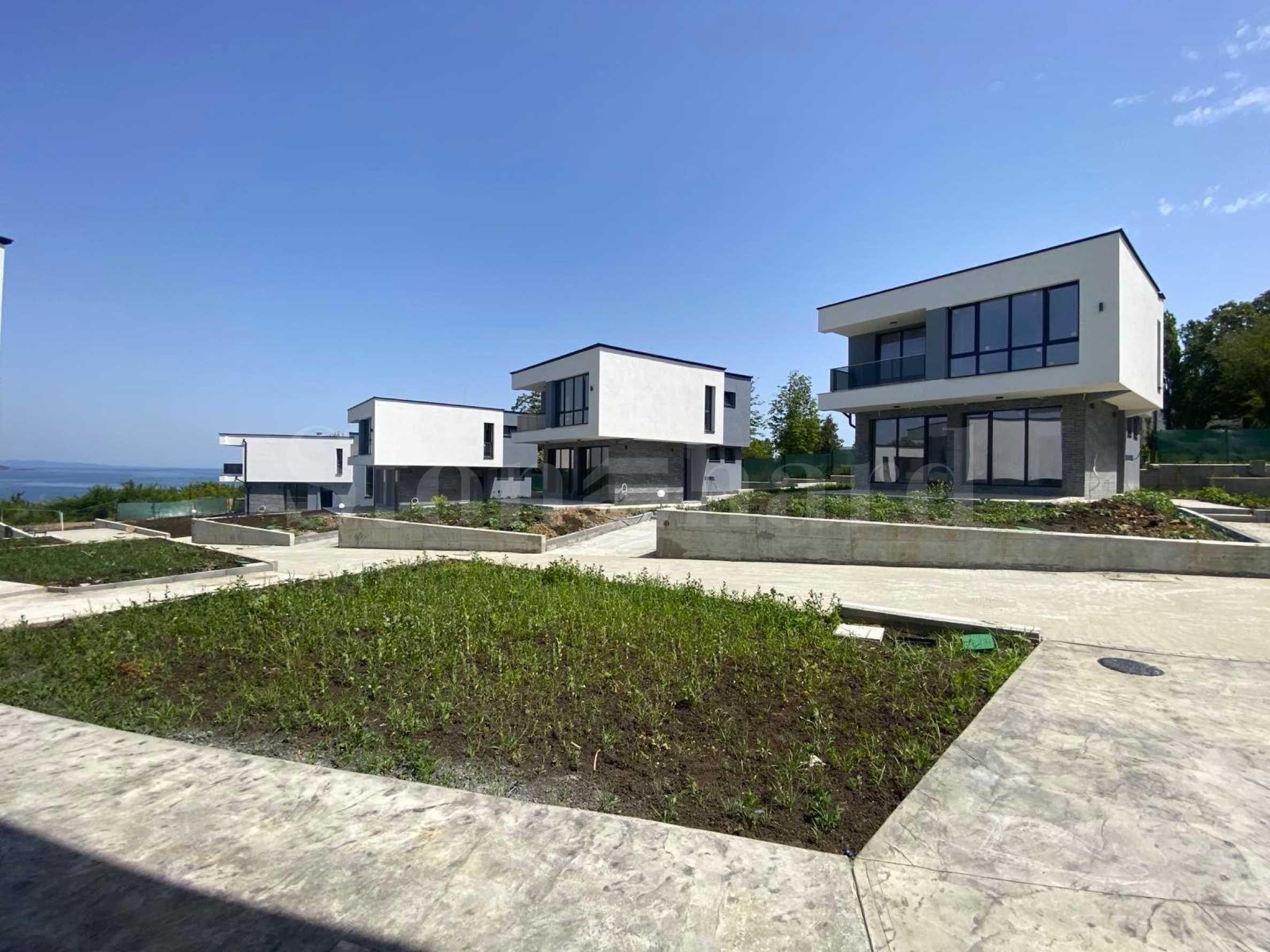 Modern new construction houses 100 m from the beach1 - Stonehard