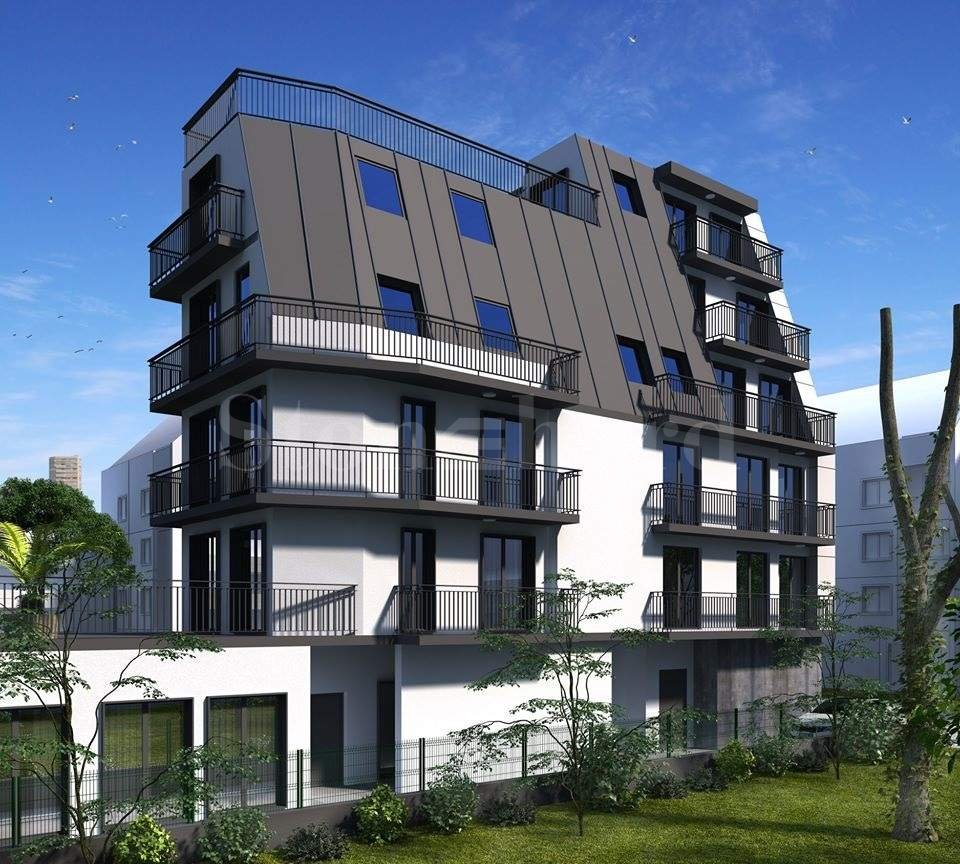 Building with modern vision in the center of Varna1 - Stonehard