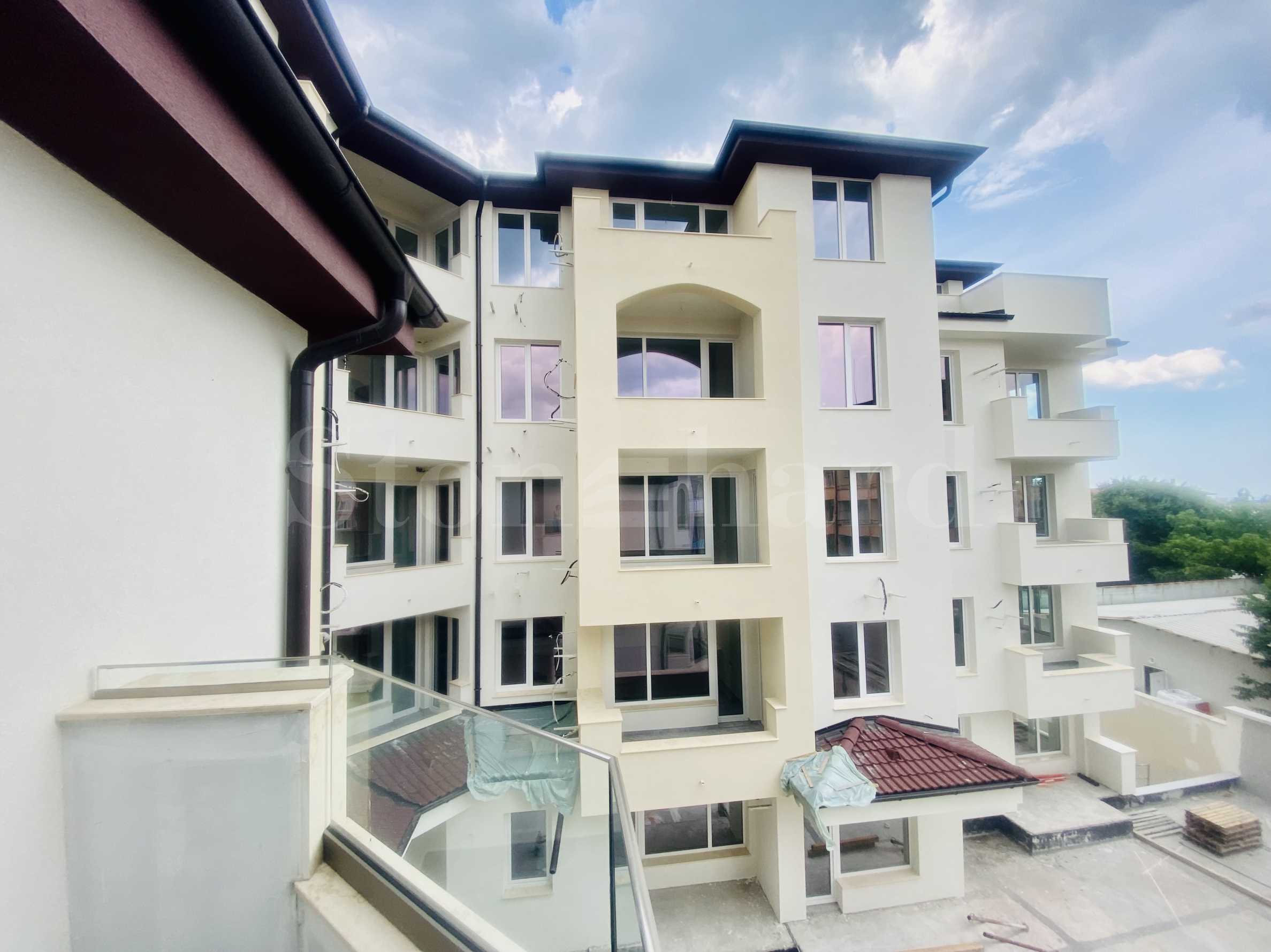 Turnkey apartments in a new residential building with a pool next to the beach in Ravda1 - Stonehard