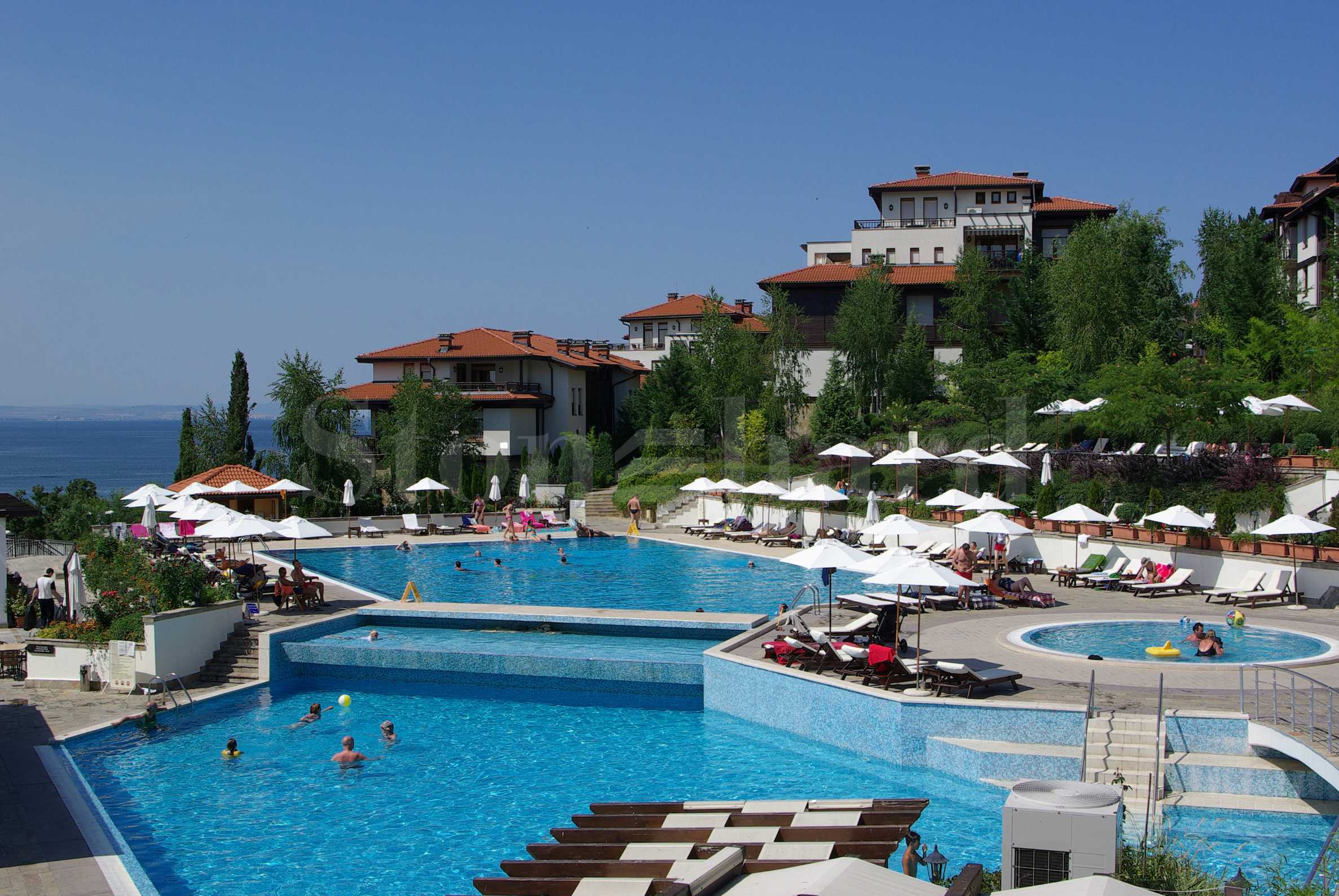 Holiday apartments in a gated complex at firstline1 - Stonehard Holiday apartments in a gated complex at firstline1 - Stonehard