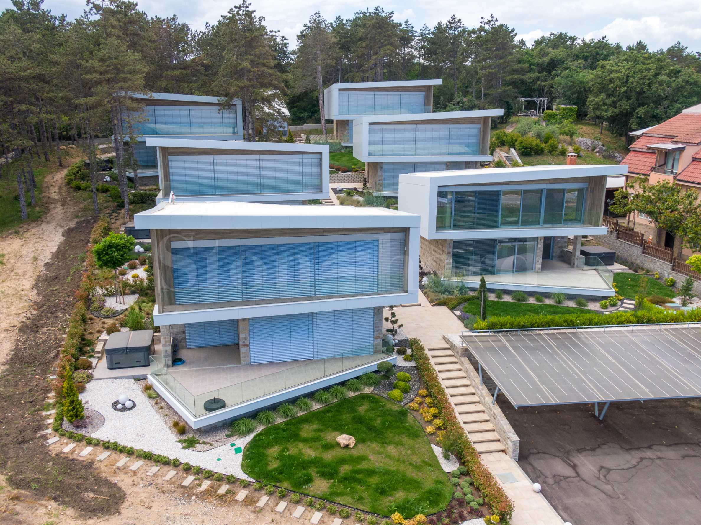Modern houses on the beach1 - Stonehard