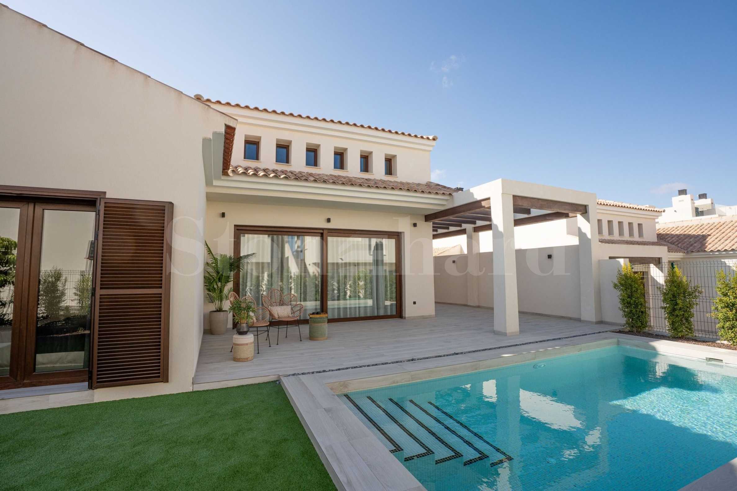 Exquisite three-bedroom houses with private pools near Algorfa, Spain 2 - Stonehard
