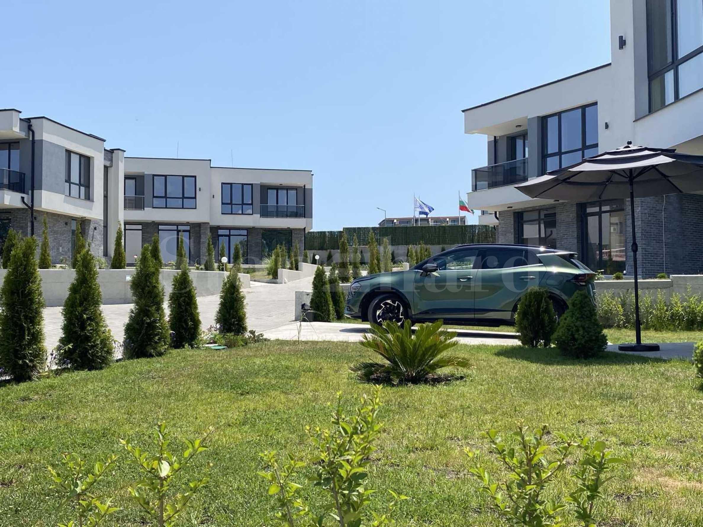 Modern new construction houses 100 m from the beach2 - Stonehard