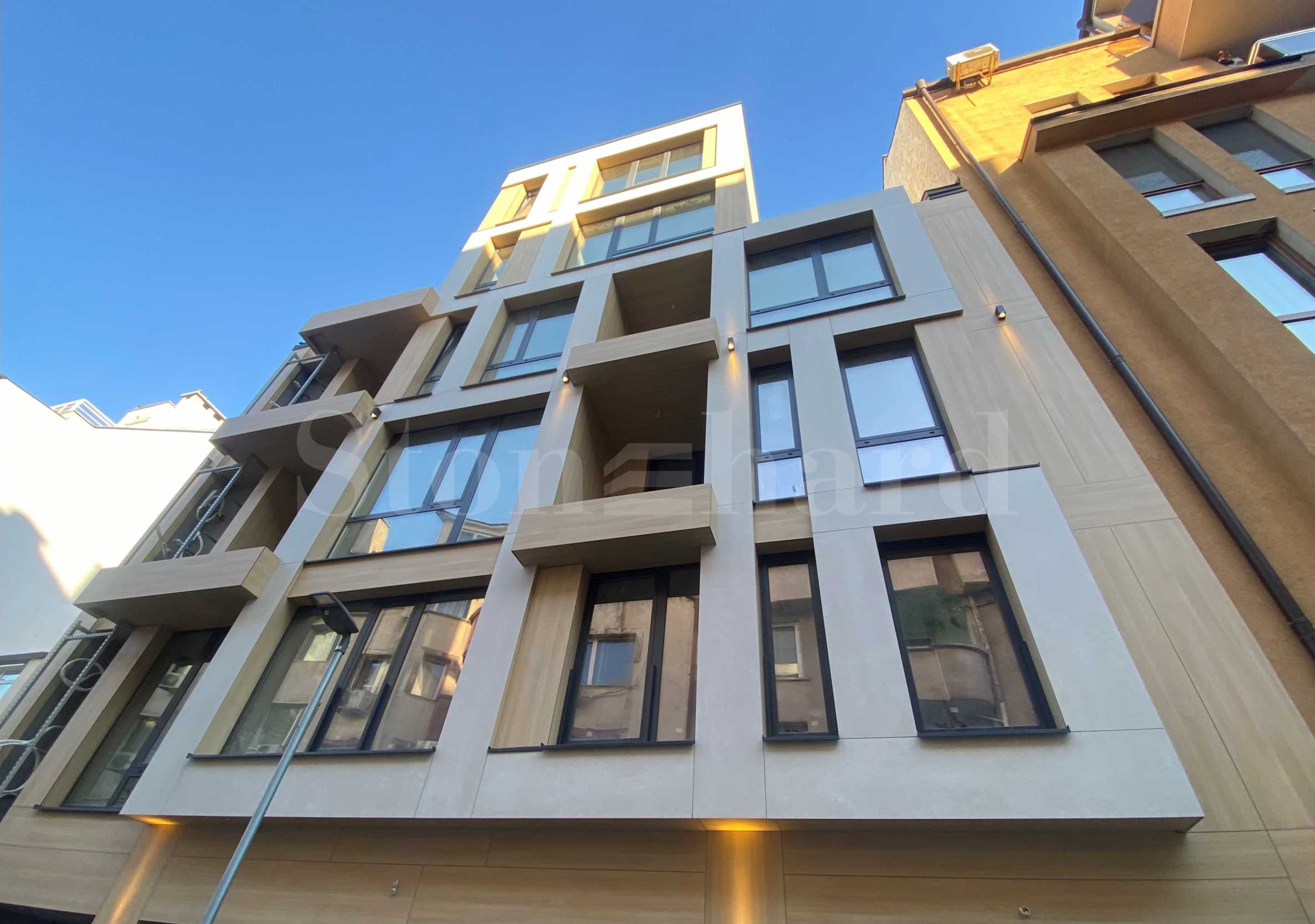 Newly-built apartments in a small boutique building next to the Grand Hotel Plovdiv1 - Stonehard