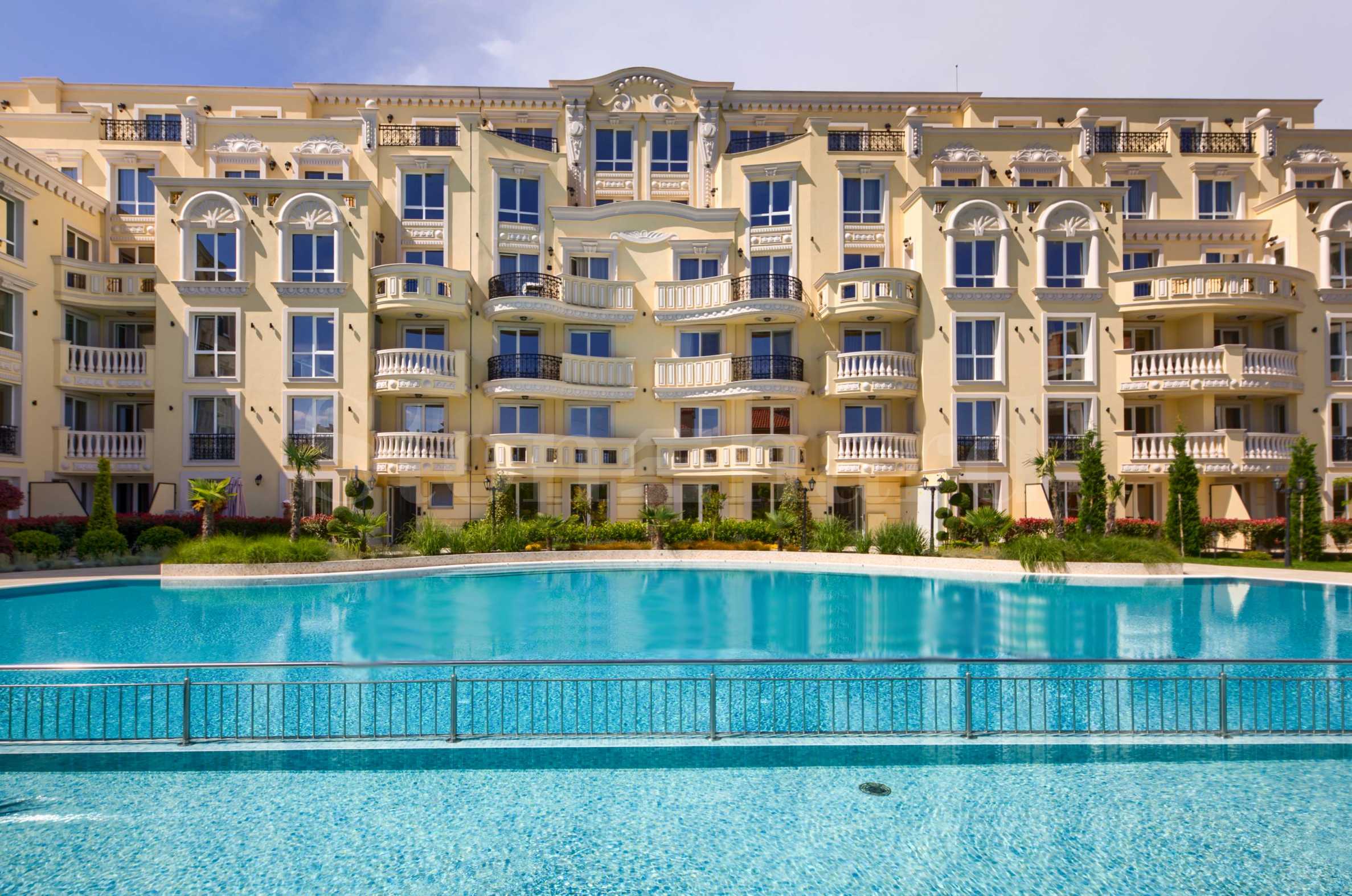 Luxury complex with boutique apartments and townhouses2 - Stonehard