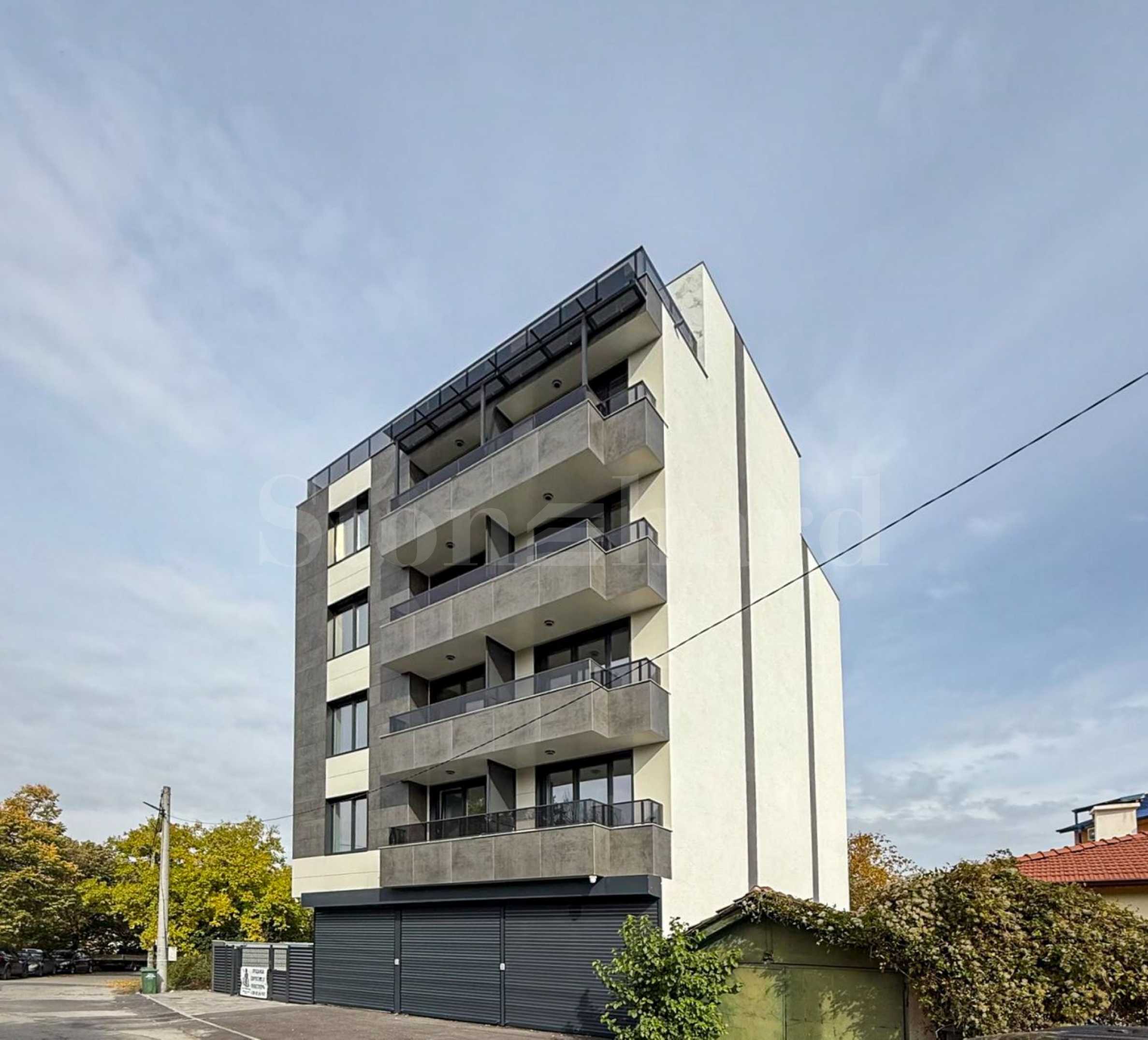 New building with one- and two-bedroom apartments in Nadezhda district2 - Stonehard