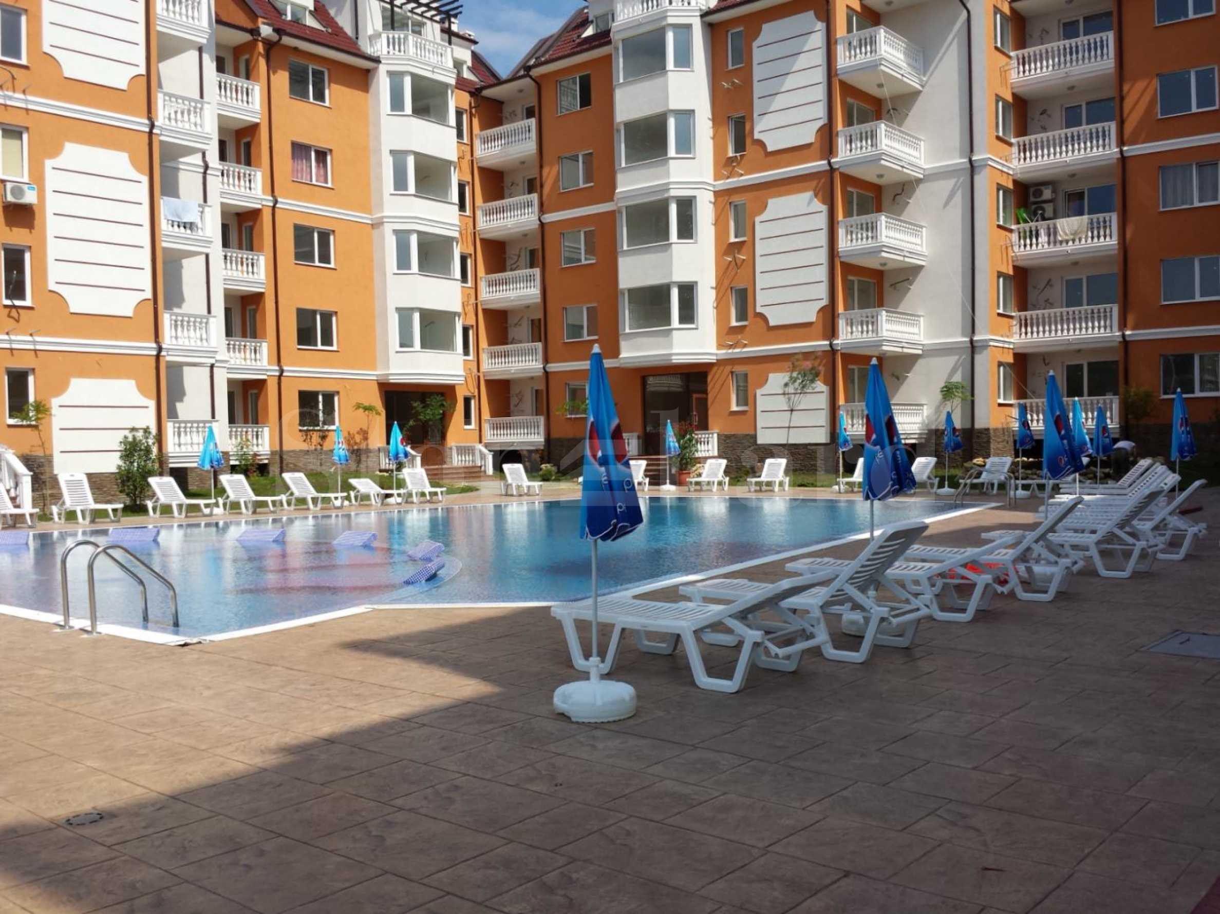 One-bedroom properties in a year-round complex in Sunny Beach, next to Cacao Beach 1 - Stonehard