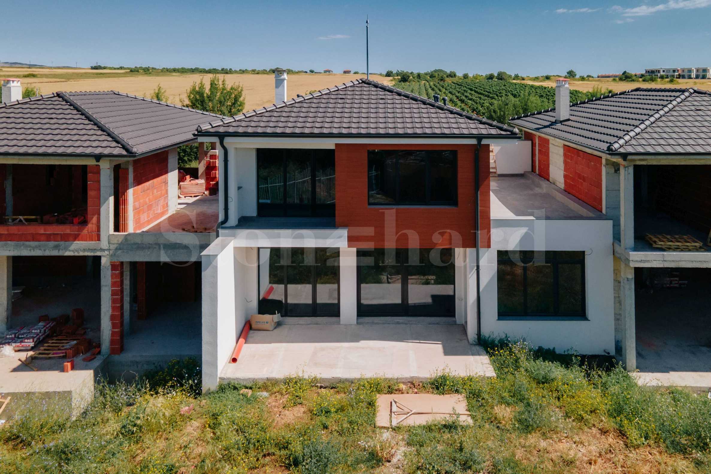 Luxury single-family houses 300 meters from the sea in Lahana, Burgas1 - Stonehard