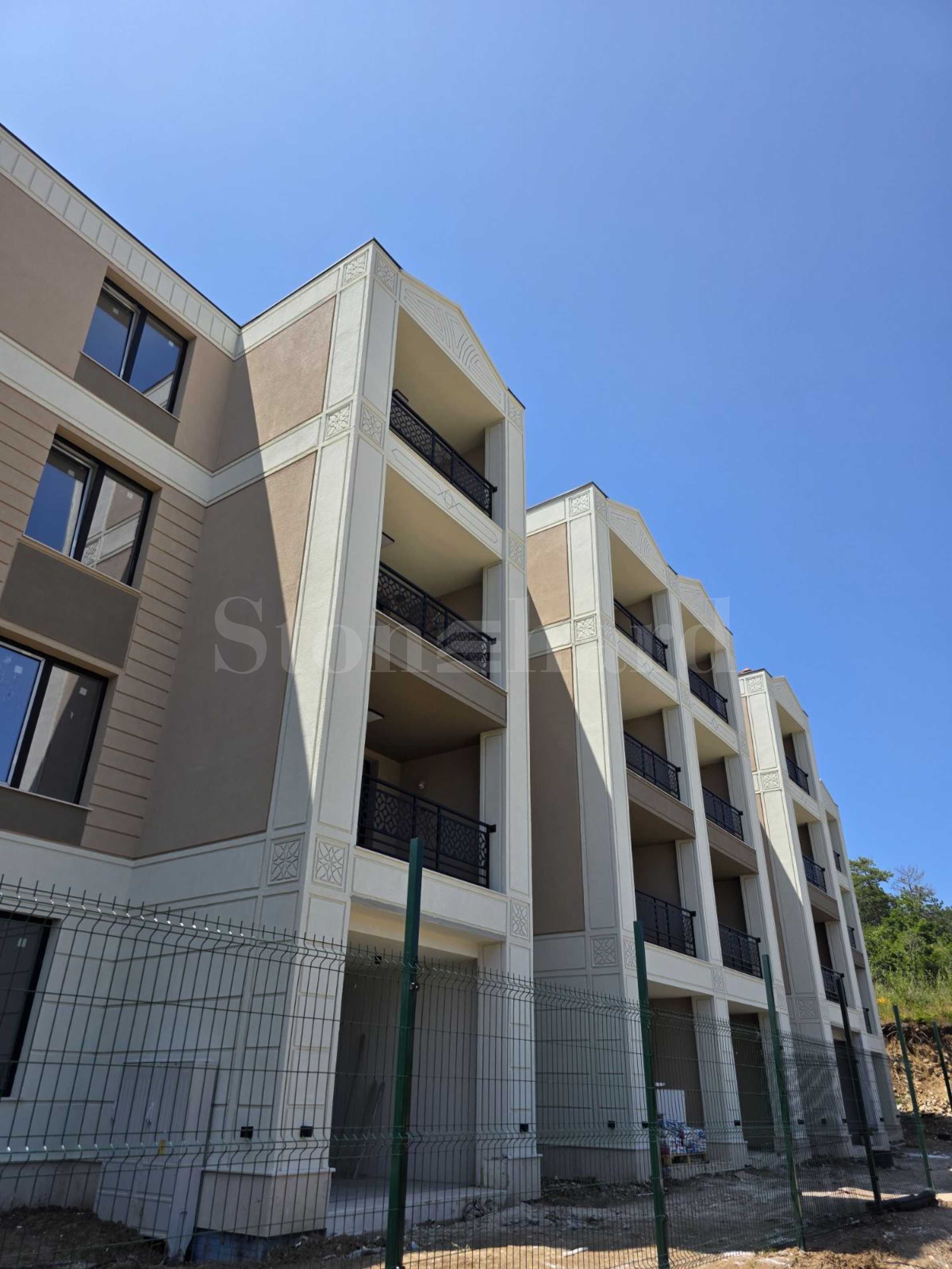 Apartments in a new building of a hit complex in Kavatsite2 - Stonehard