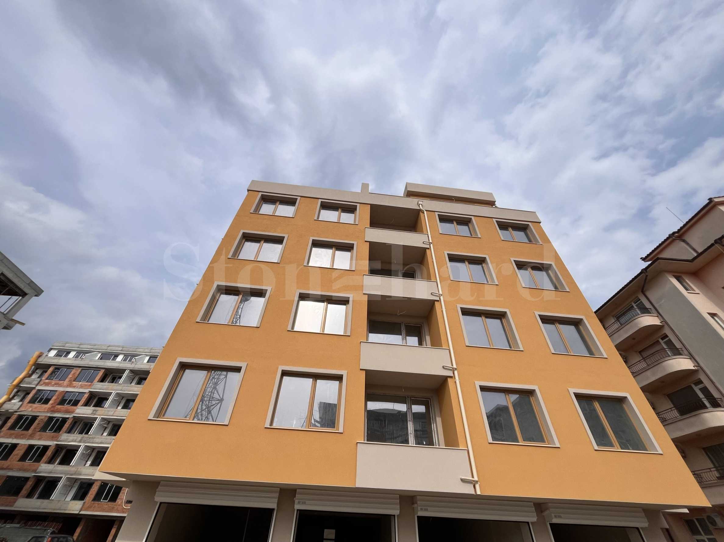 �������� � ����� ���� � 600 ������ �� ����� � �������. 2 - Stonehard