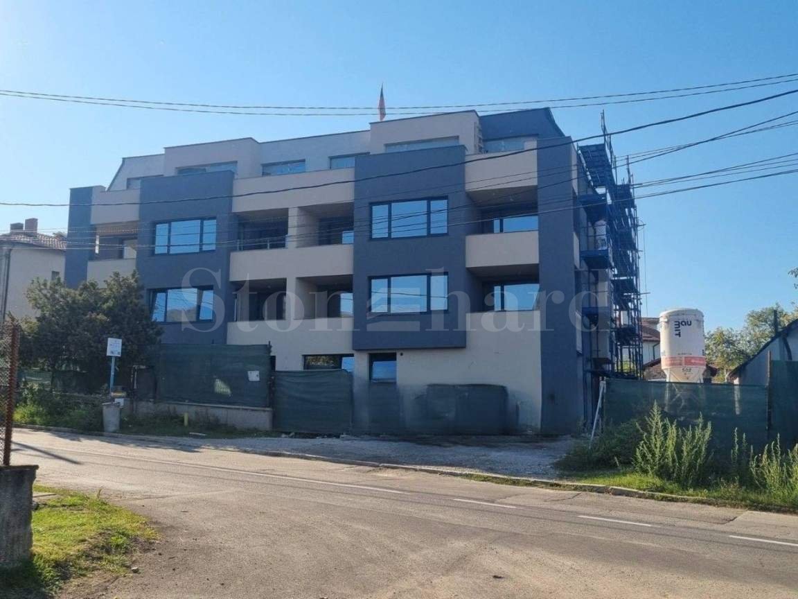 Apartments for sale in a new boutique building in the village of Lozen, with Act 161 - Stonehard