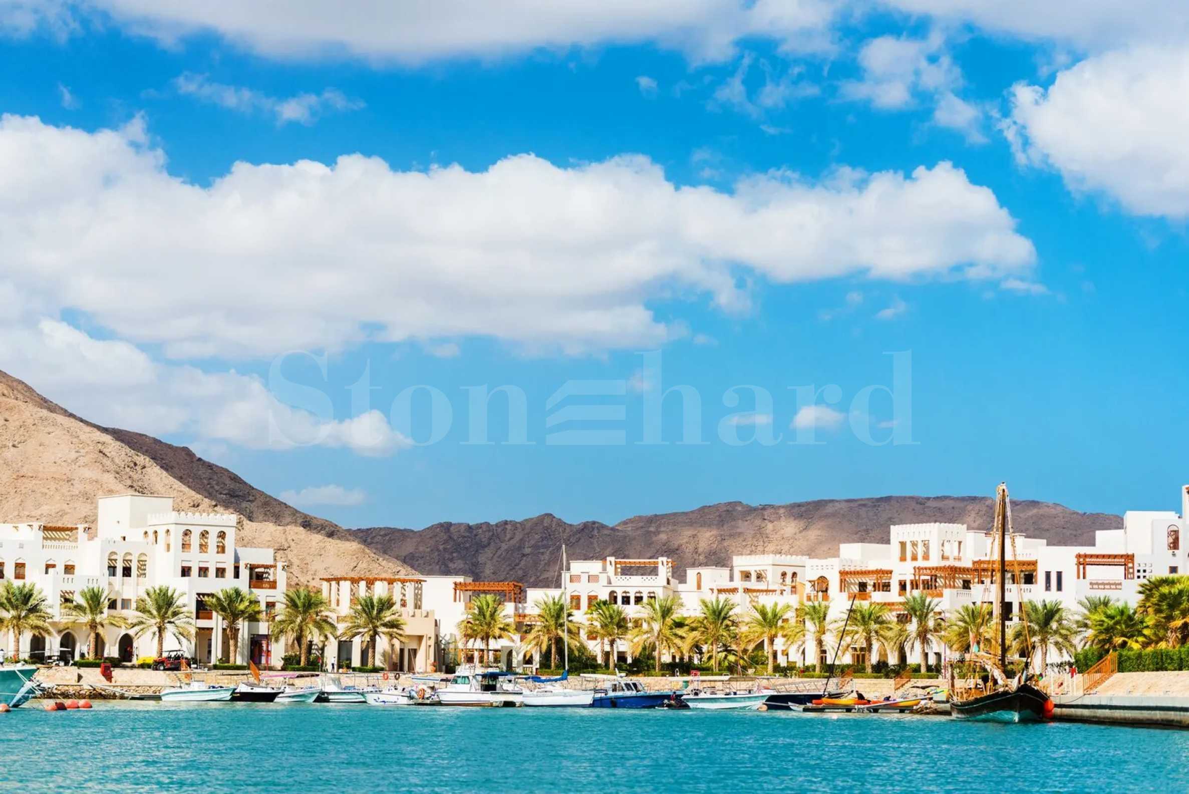 Spacious apartments with sea views at Marina Apartments Jebel Sifah 1 - Stonehard