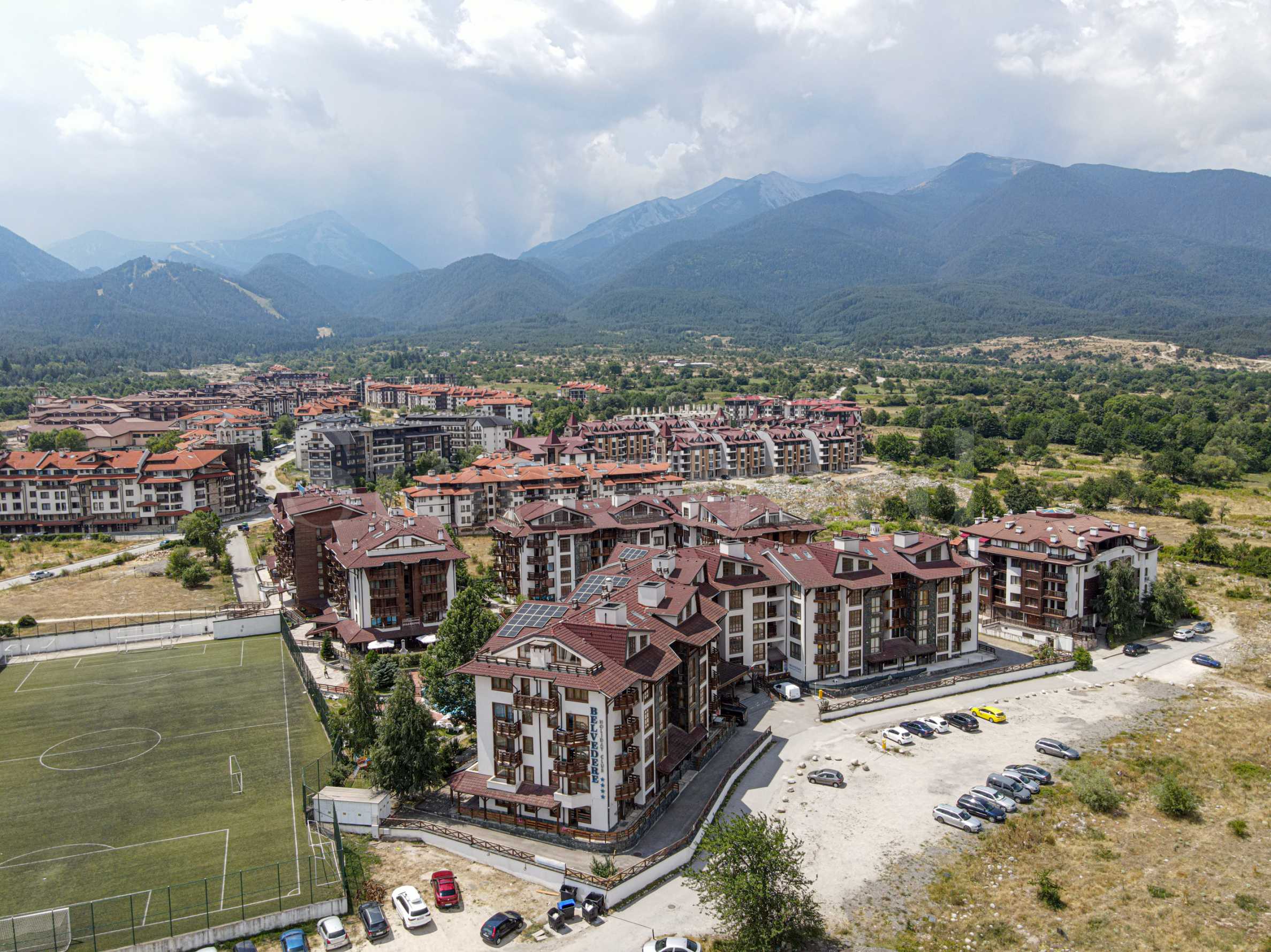 Gated residential complex near the Gondola lift of Bansko ski resort1 - Stonehard