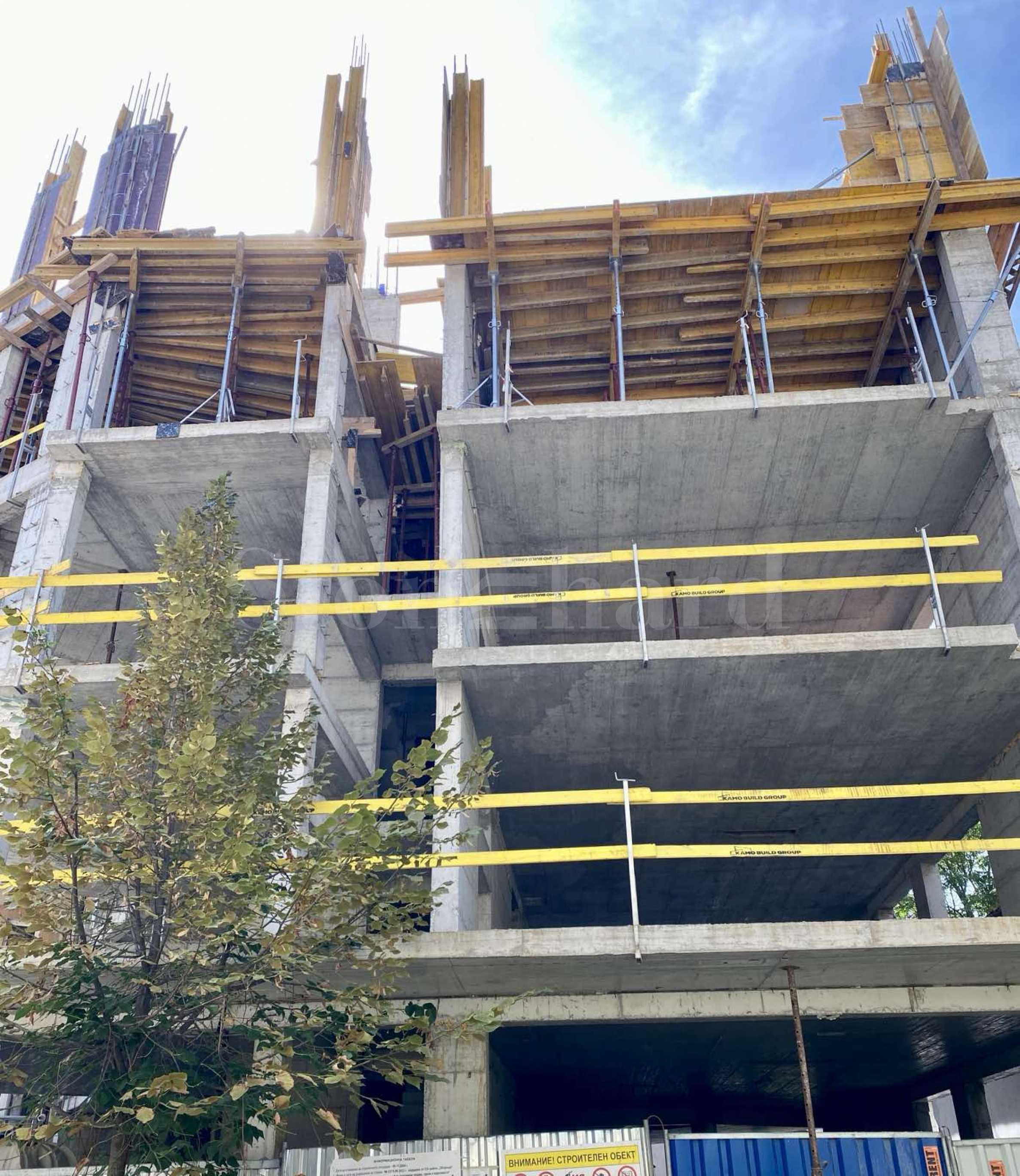 Boutique building meters from the square. "Stock station" with different types of apartments2 - Stonehard