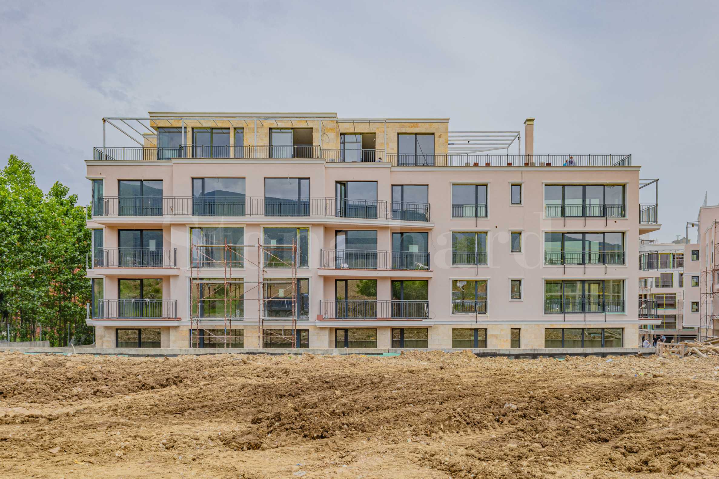 Apartments in a new complex with beautiful gardens, green roofs, SPA and gym1 - Stonehard