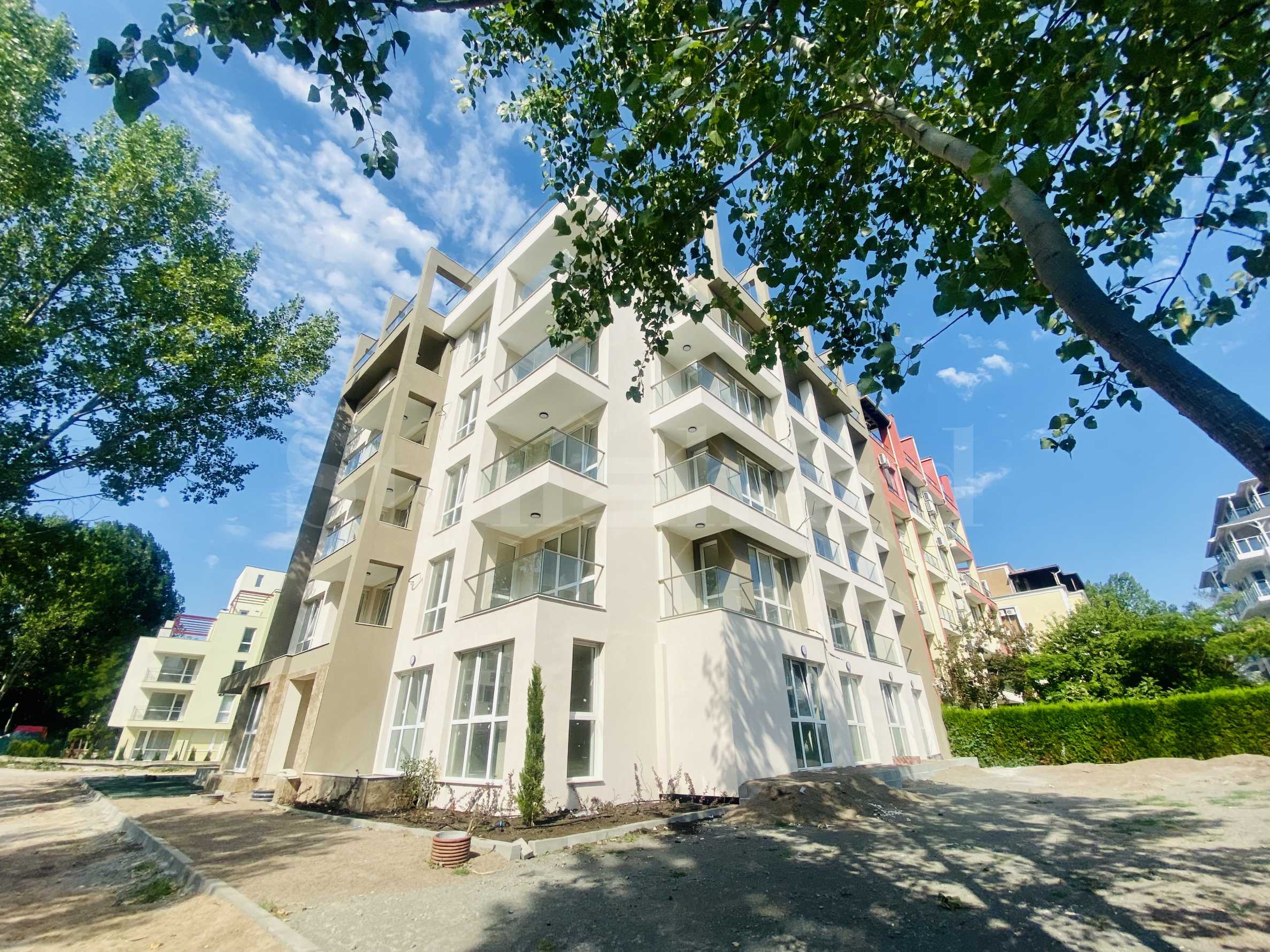 Apartments in a building without maintenance fee in Sunny Beach1 - Stonehard