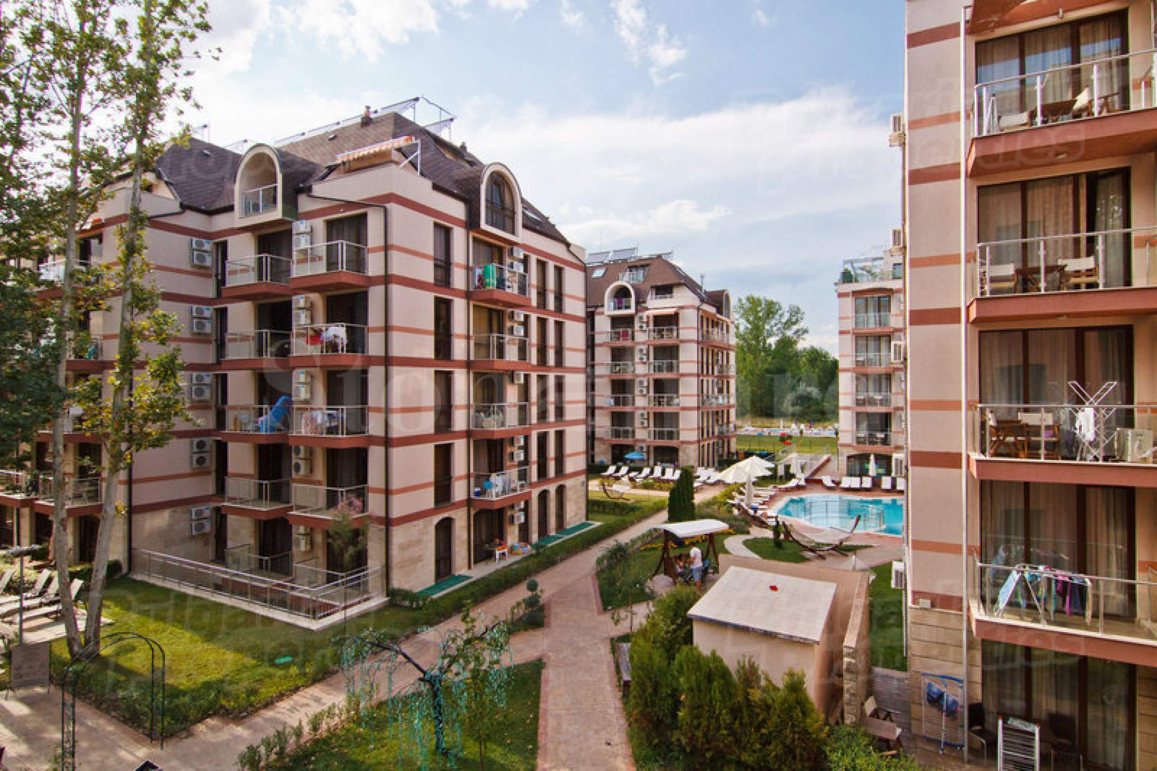 Buy-to-let apartments in a luxury complex with a park1 - Stonehard