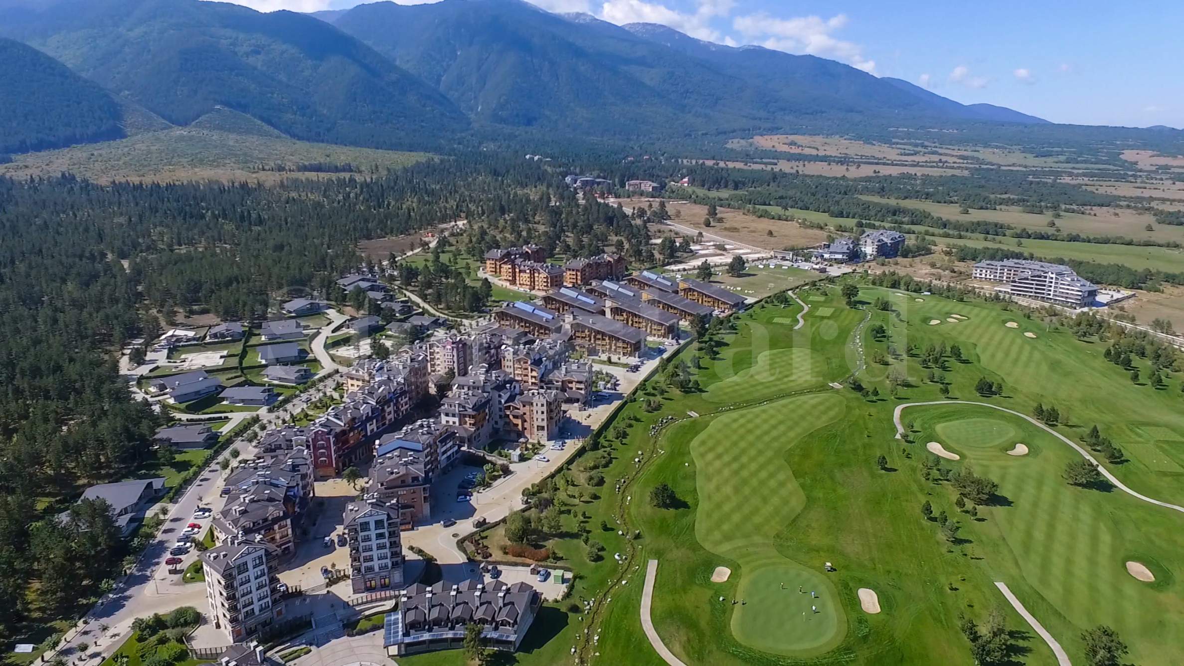 Exclusive golf apartments in the world famous Bansko ski resort1 - Stonehard