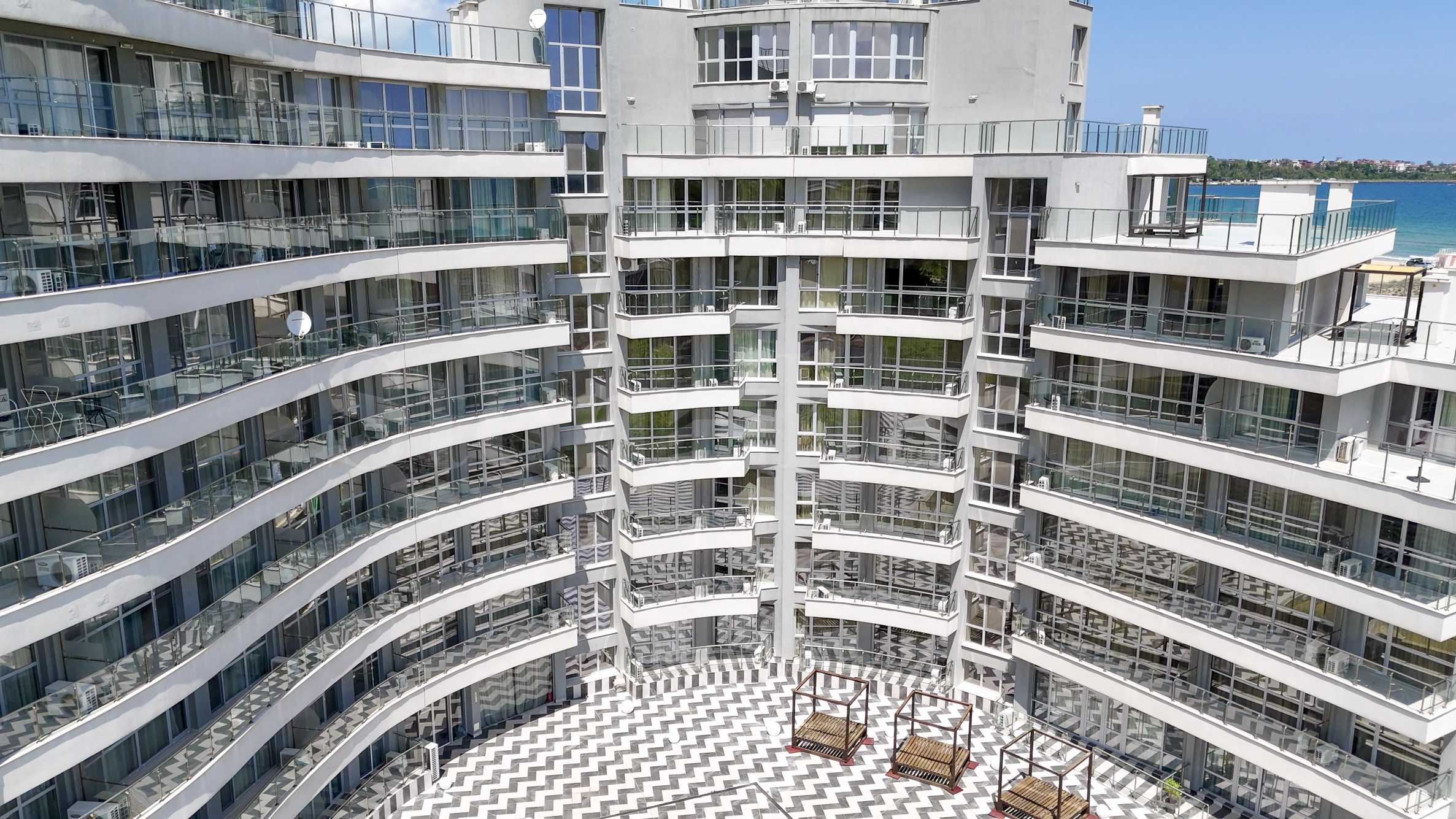 Elegant apart hotel on the first line in Primorsko  investment with sea view1 - Stonehard