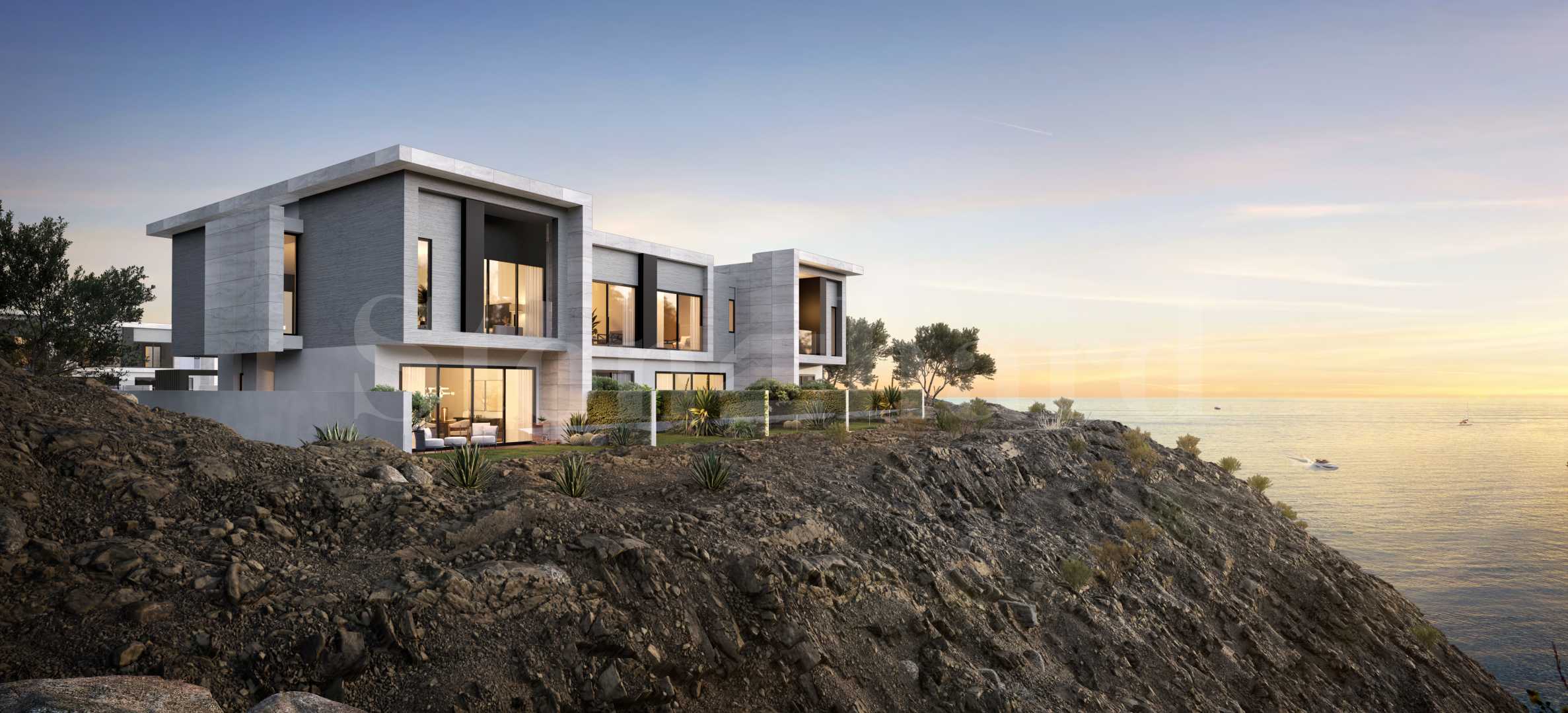 Luxury villas with three or five bedrooms, part of Trump Villas Oman 2 - Stonehard