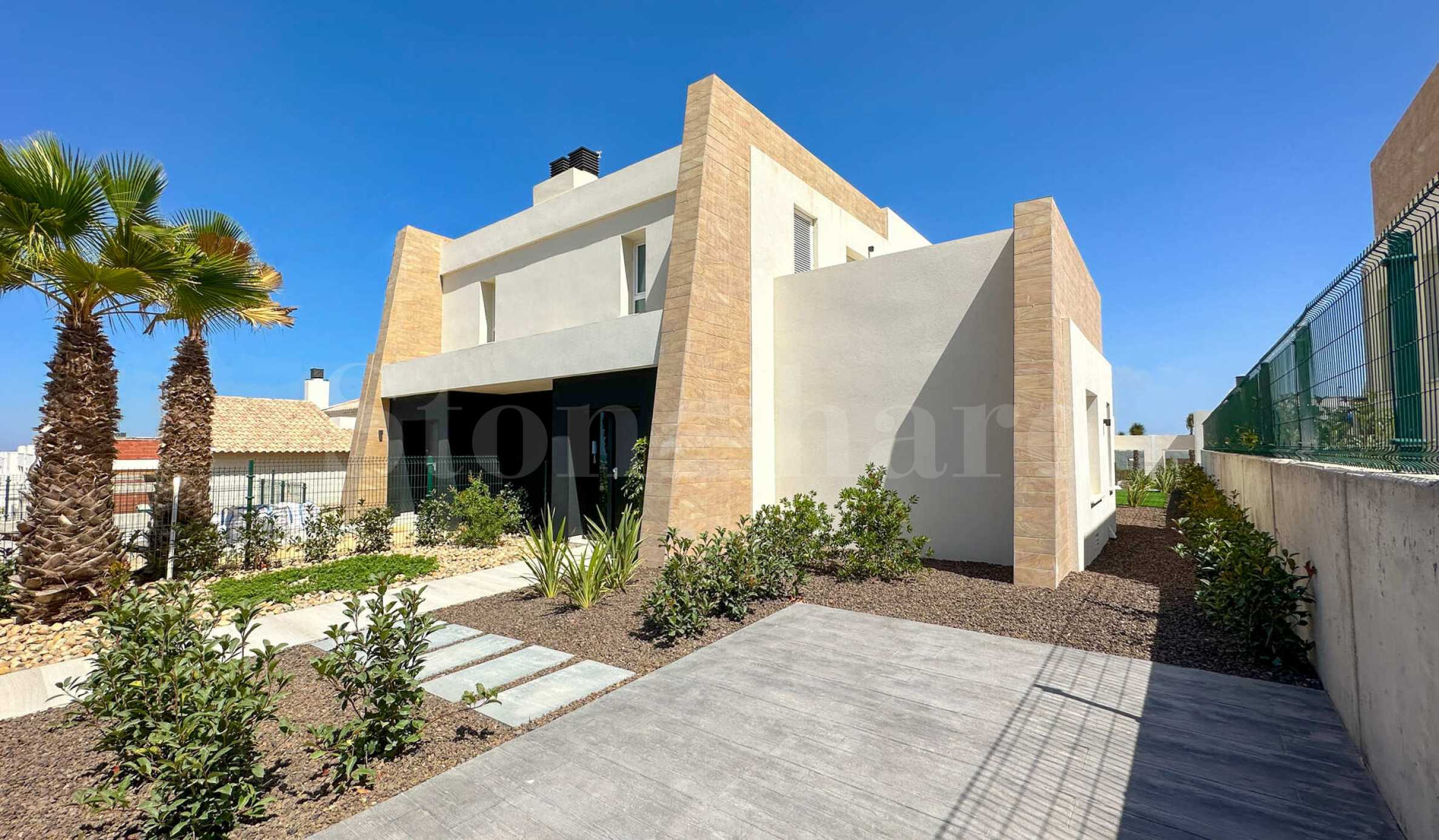 Elegant three-bedroom houses with a pool near La Finca Resort, Spain2 - Stonehard
