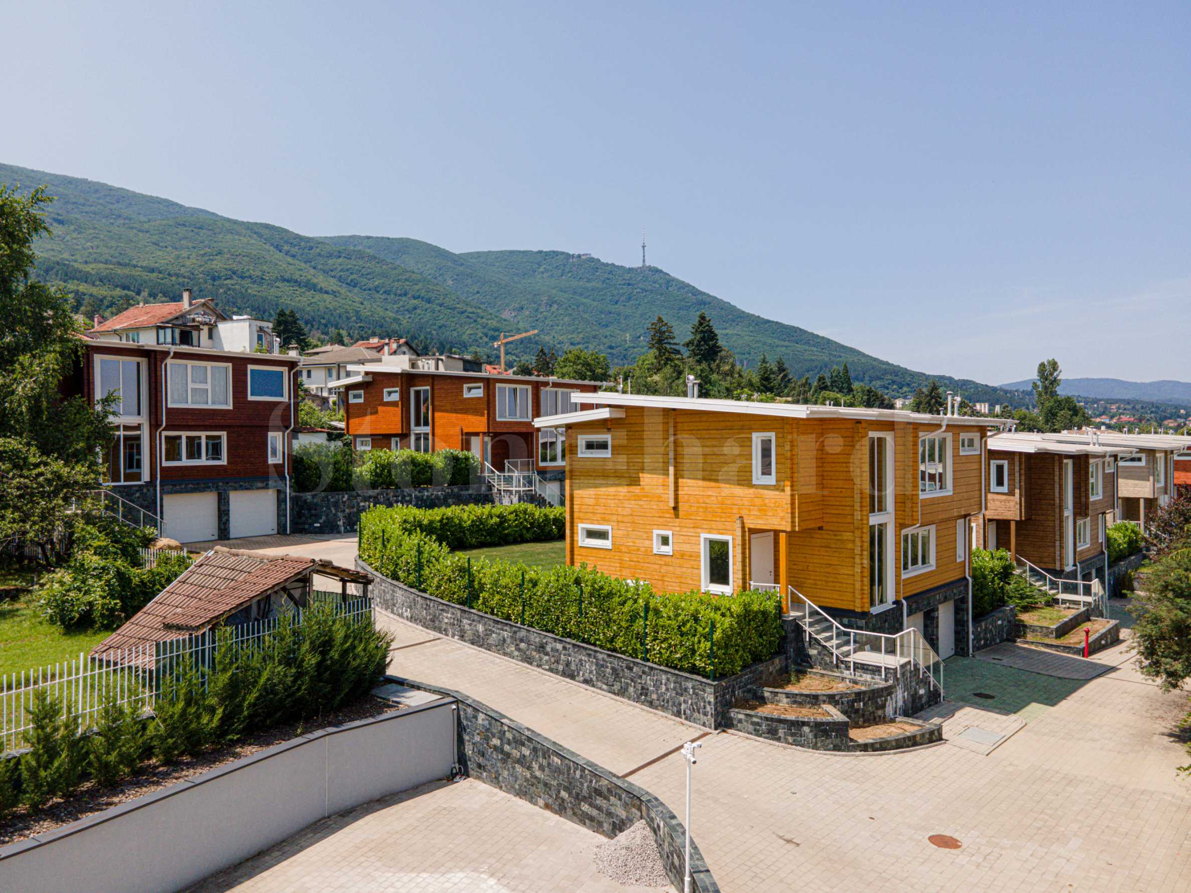 Luxury gated complex of ecological houses at the foot of Vitosha Mountain2 - Stonehard