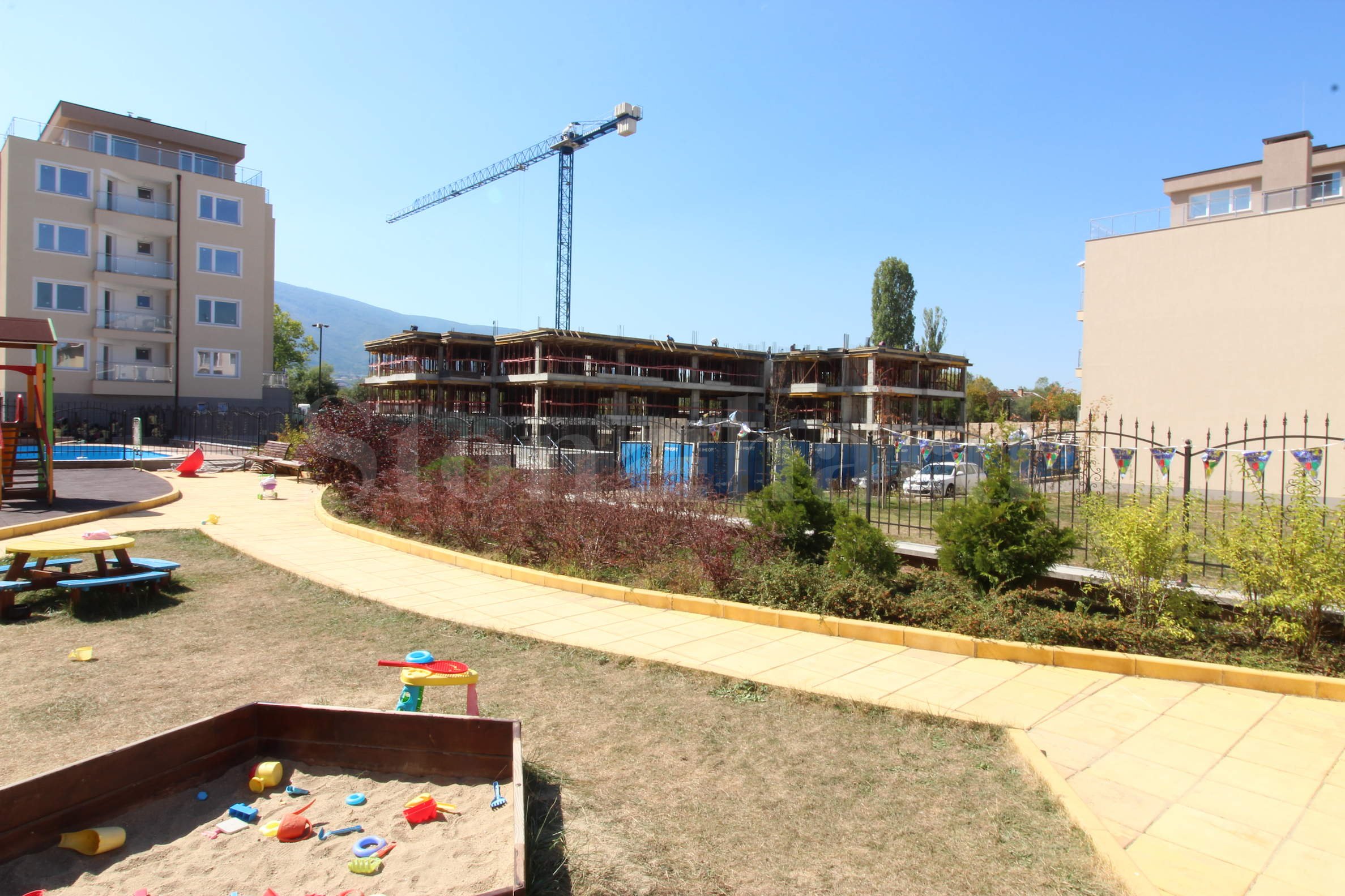Modern gated complex with new apartments and many amenities in Vitosha District2 - Stonehard